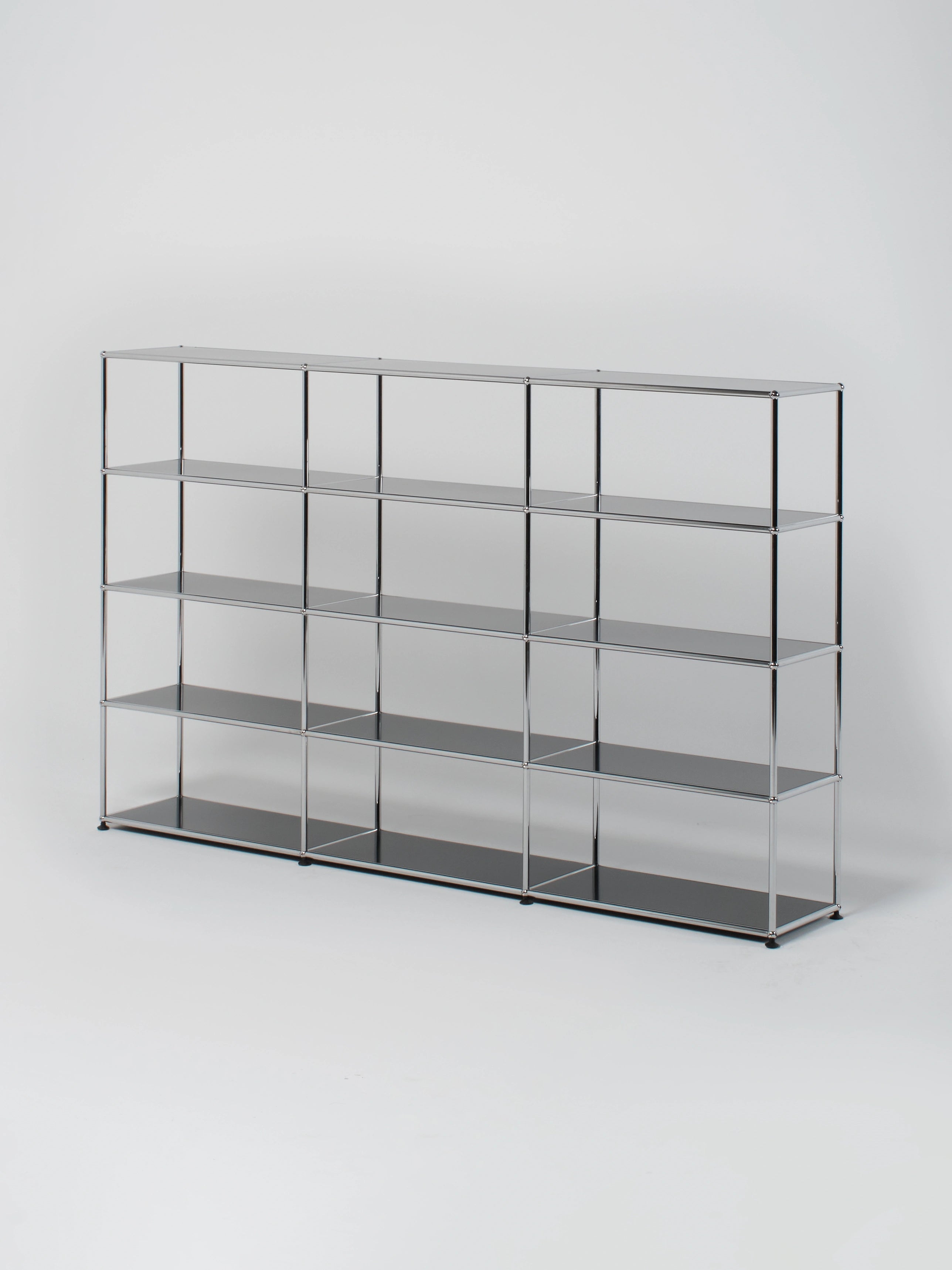 USM Haller Shelving / Large | Black