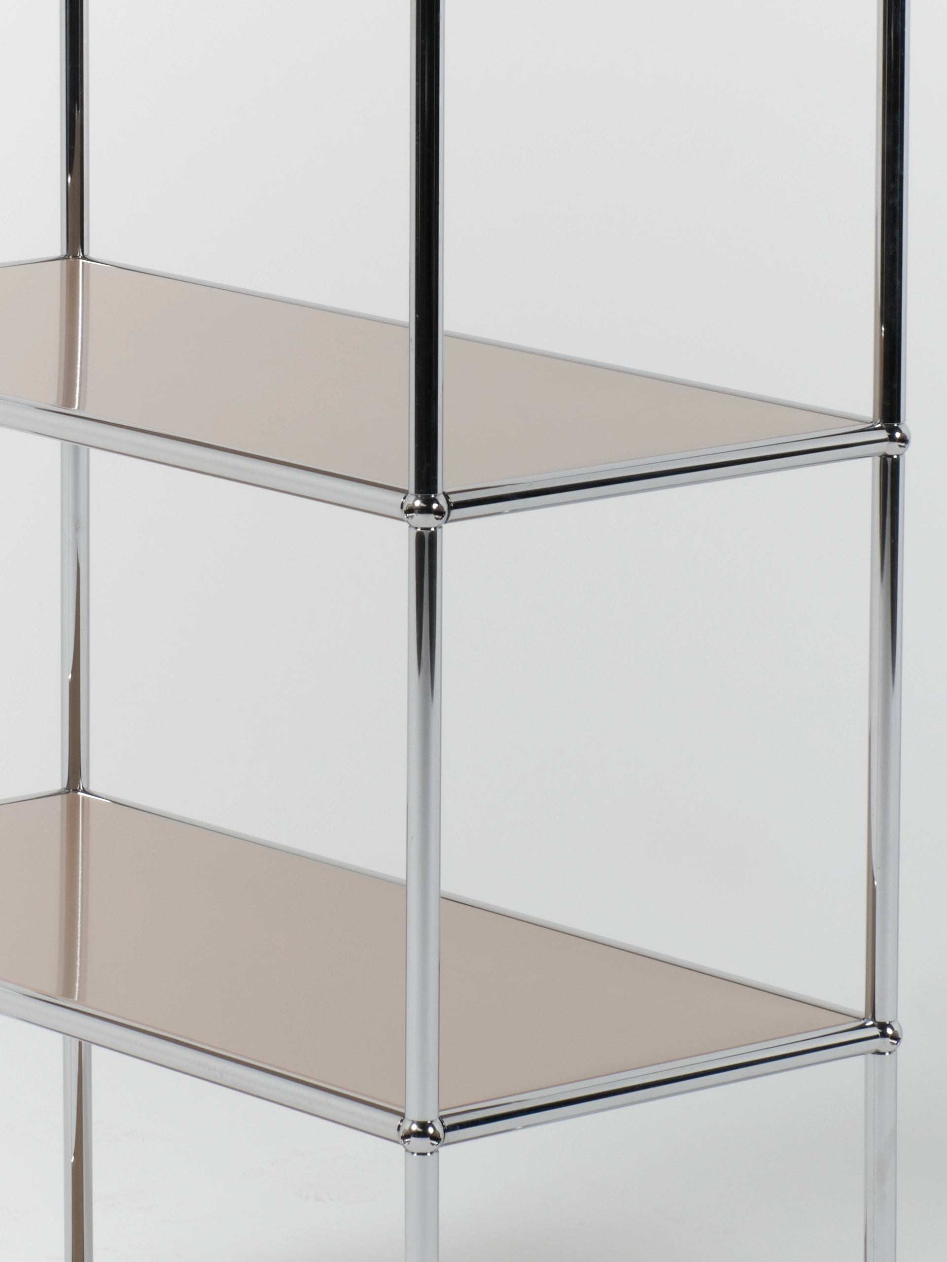 USM Haller Shelving / Single | Beige