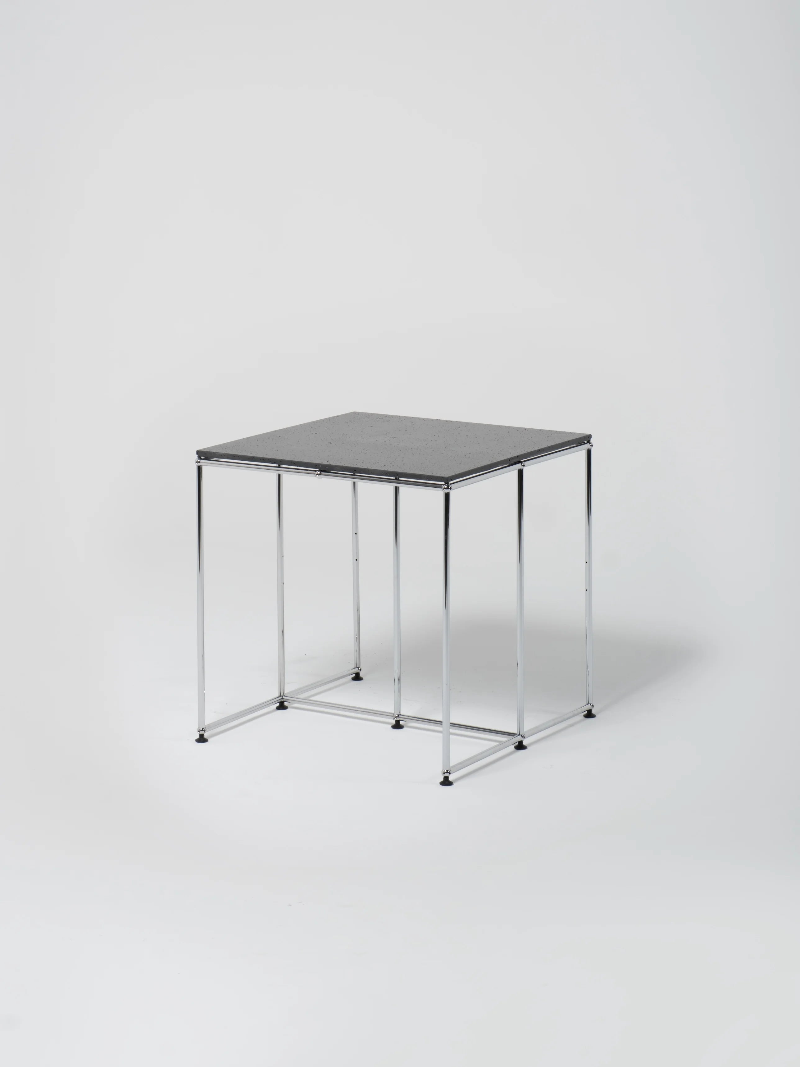 USM Table 6 / Square / Anthracite Concrete