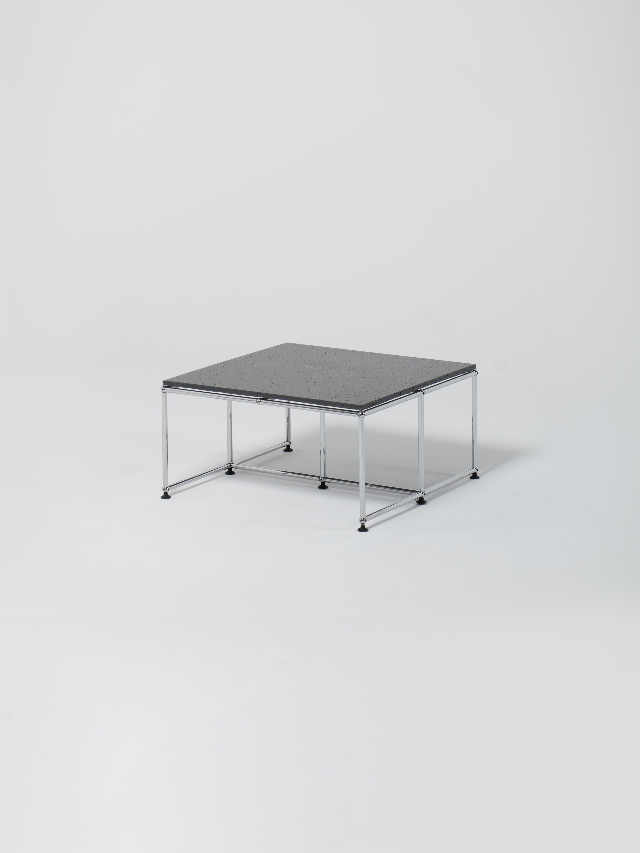 USM Coffee Table 6 / Square / Anthracite Concrete