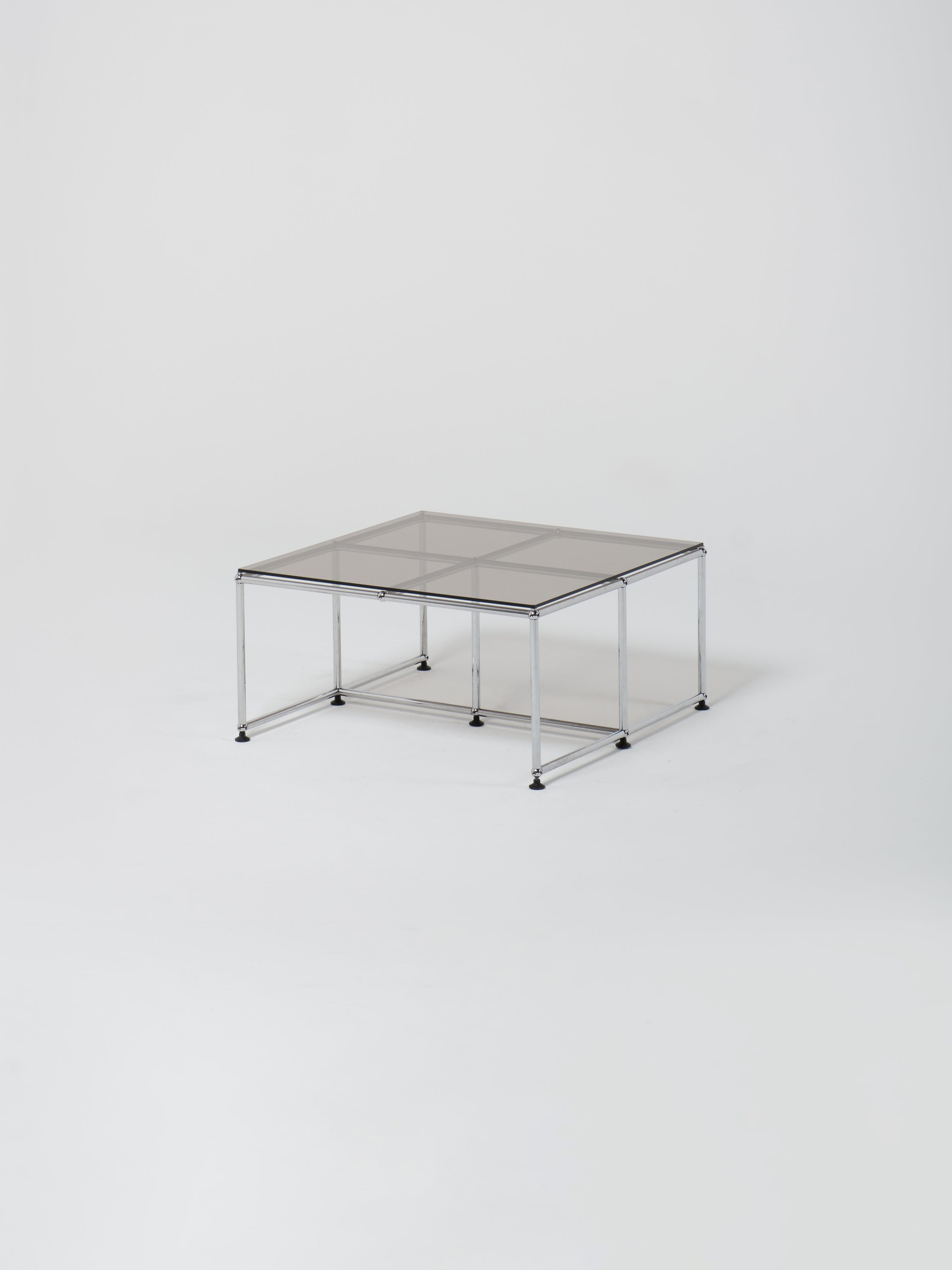 USM Coffee Table 9 / Square / Amber Glass