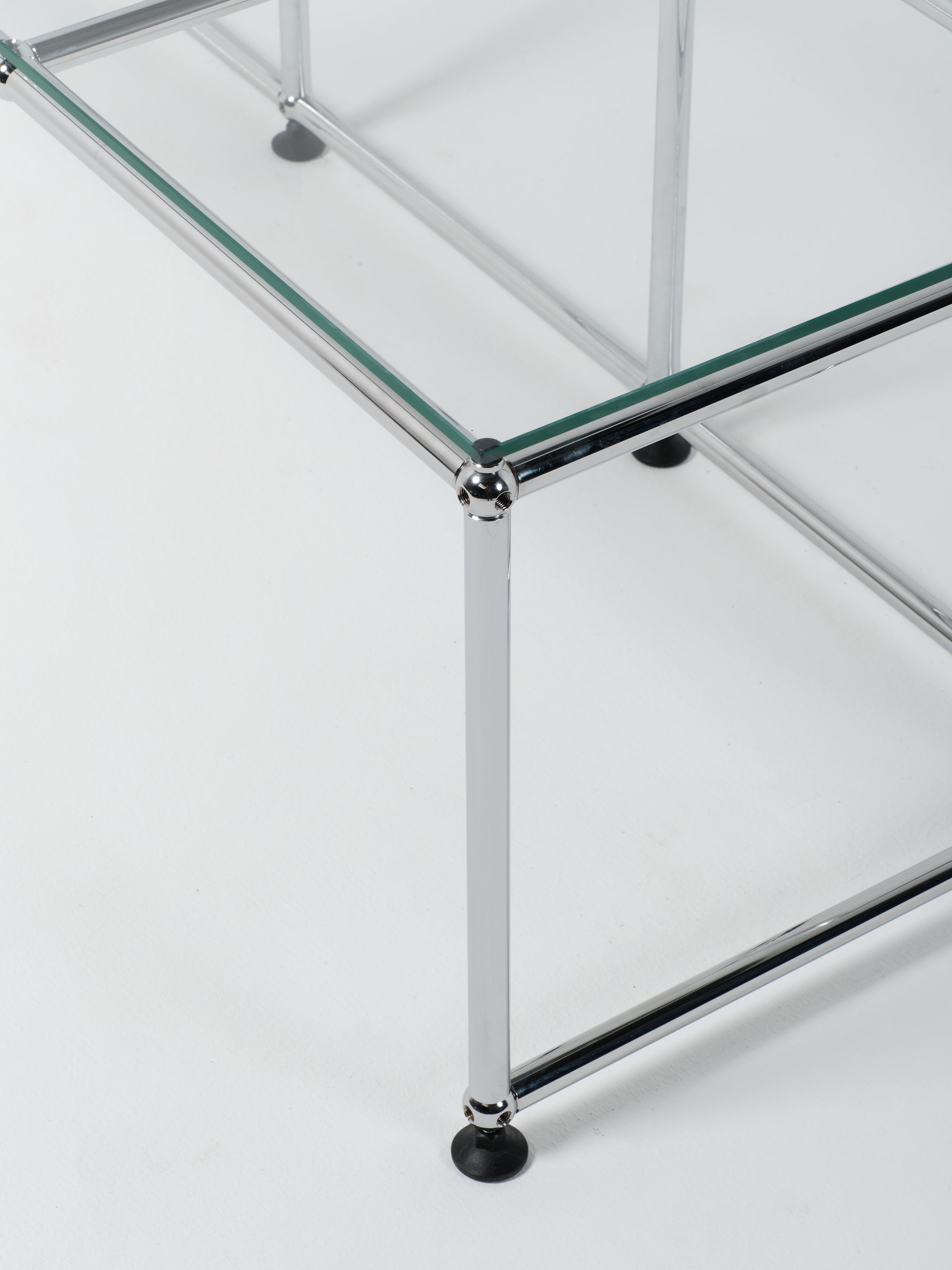 USM Coffee Table 7 / Square / Glass
