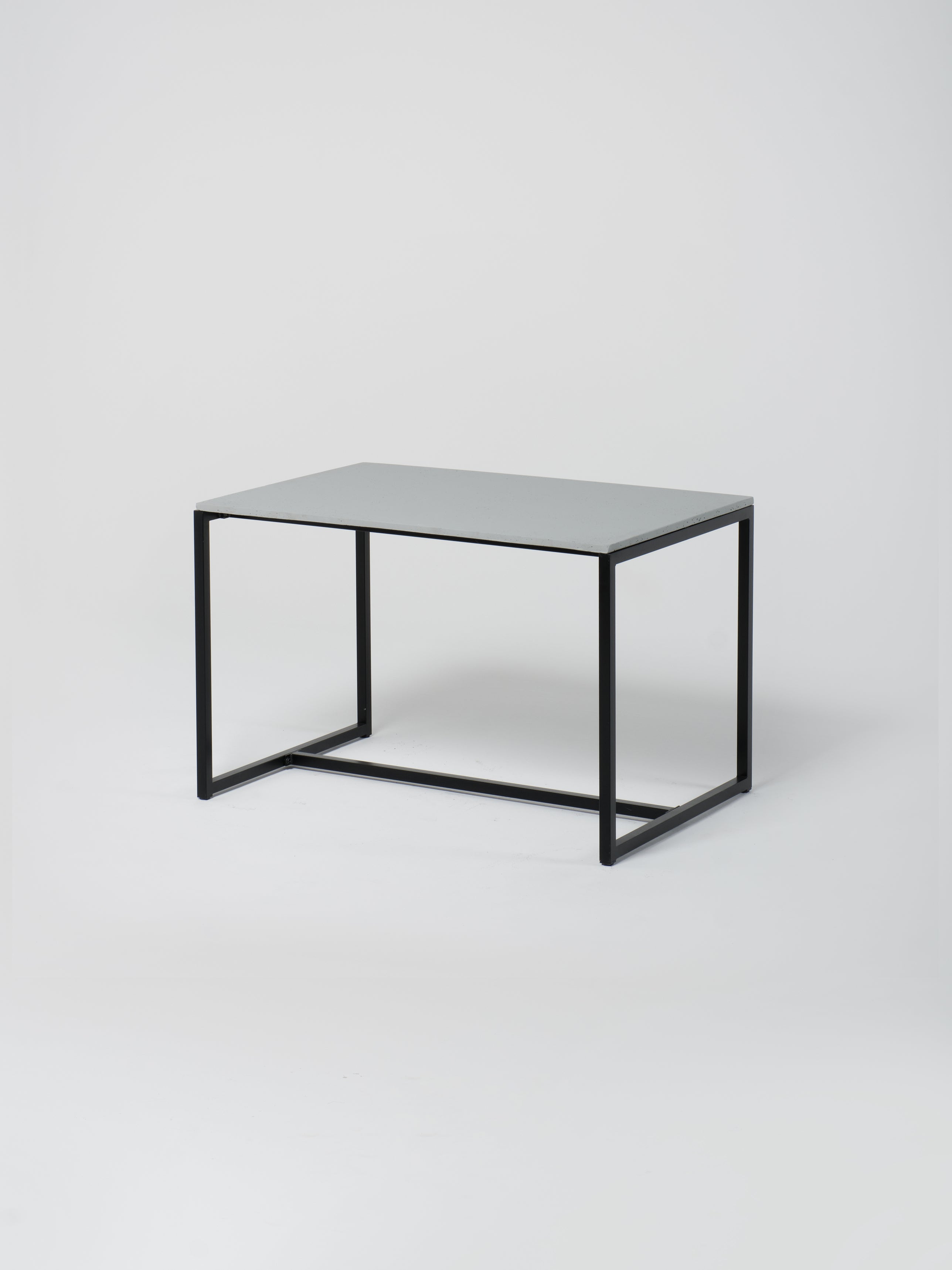 Table 6 / Black / Architectural Concrete