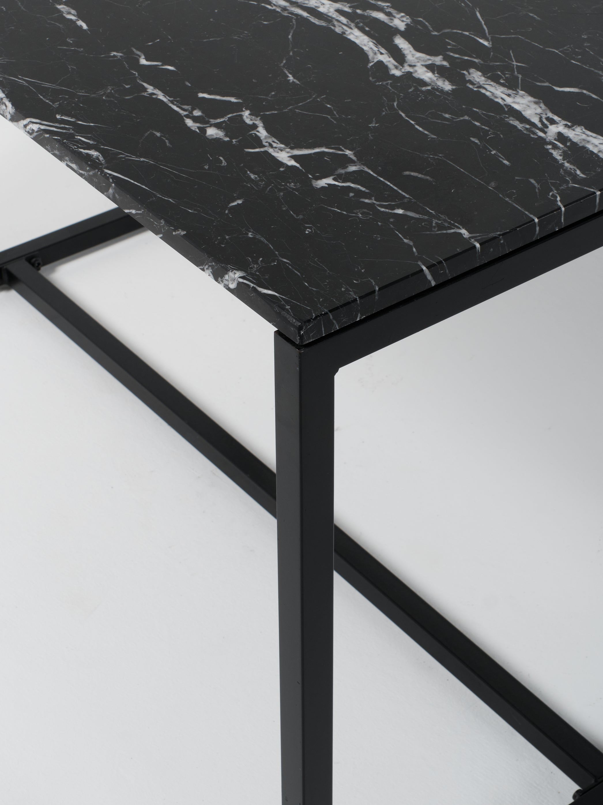 Table 4 / Square / Black / Nero Marquina Marble