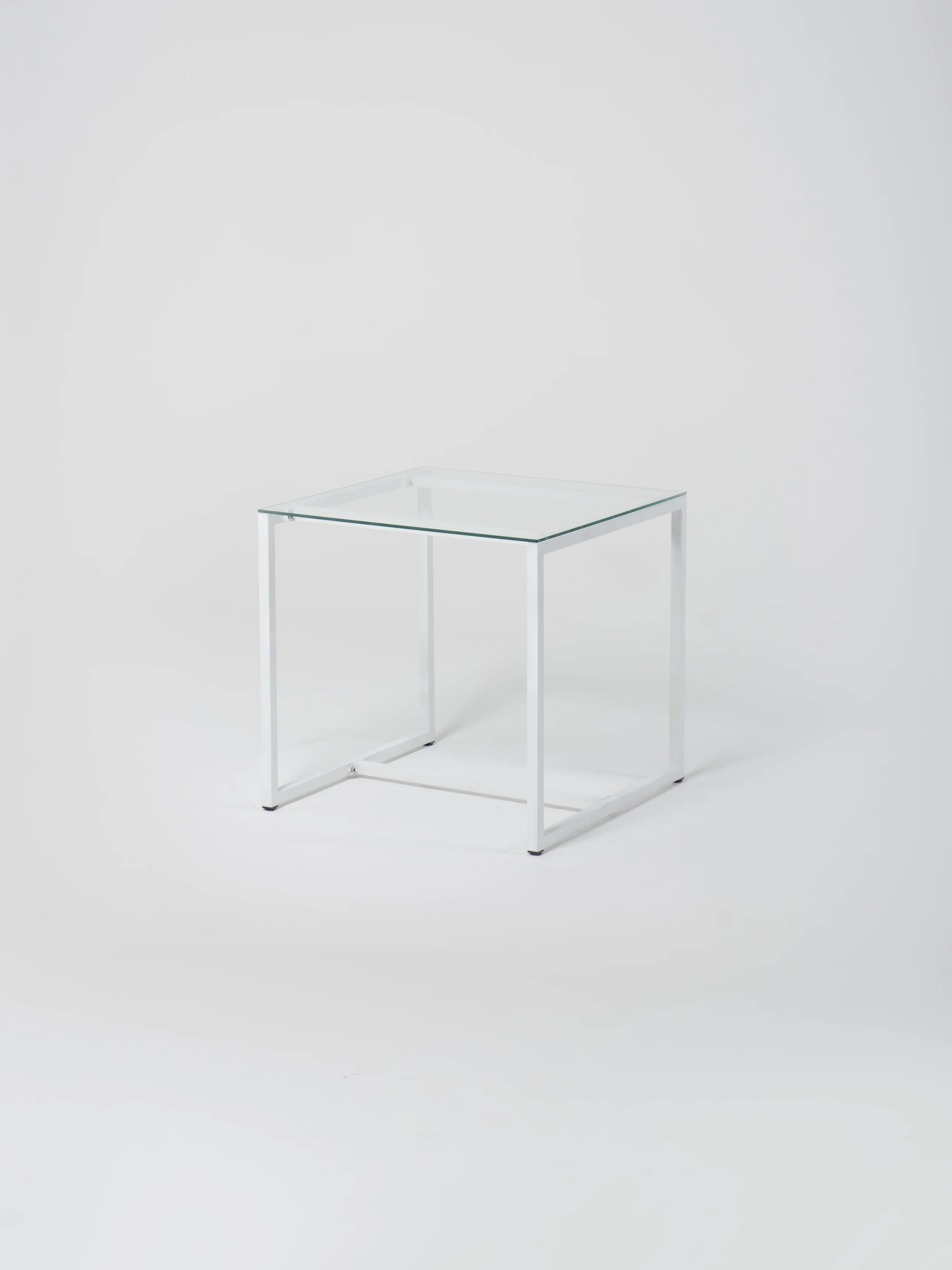 Table 12 / Square / White / Glass