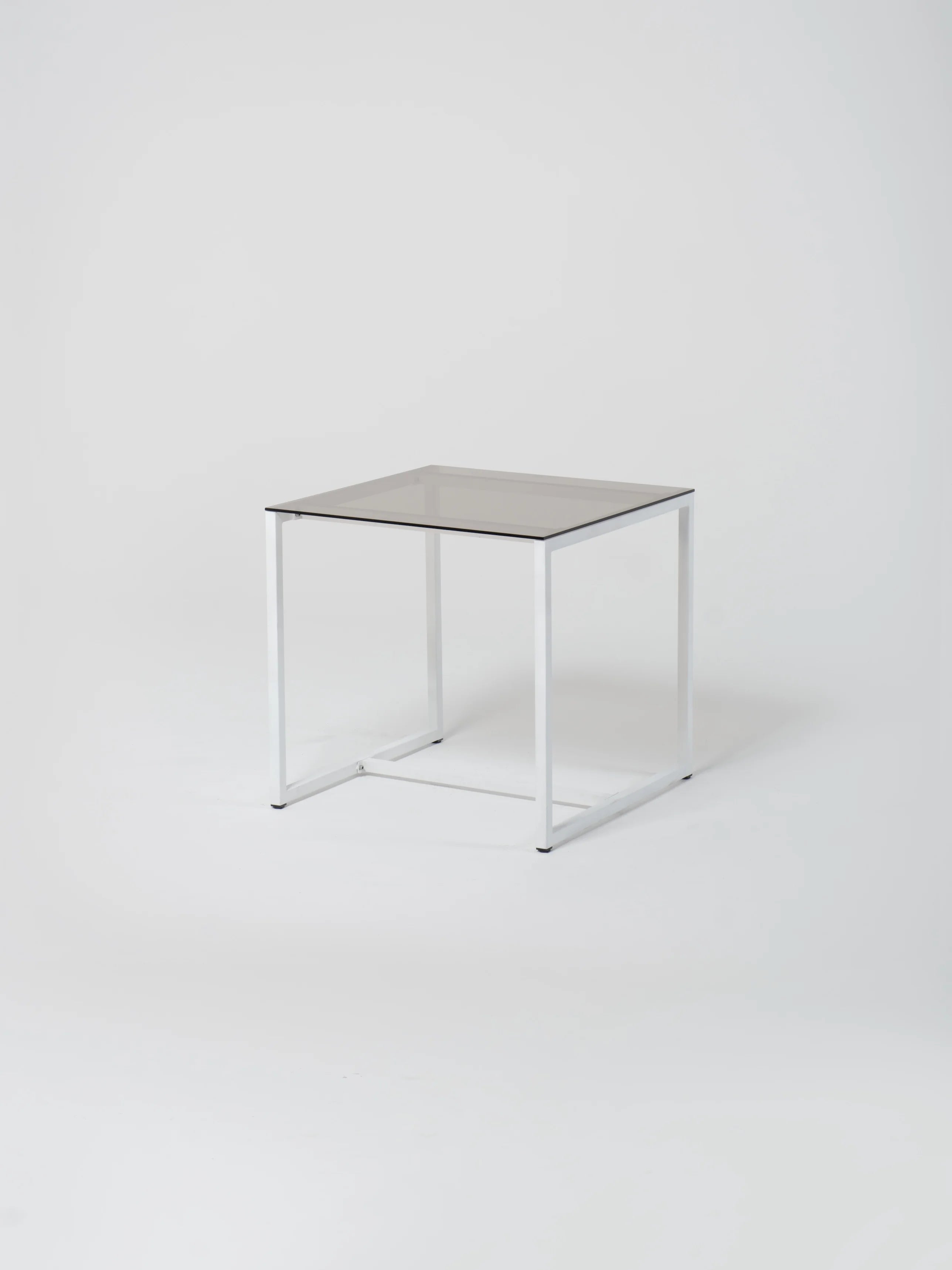 Table 22 / Square / White / Amber Glass