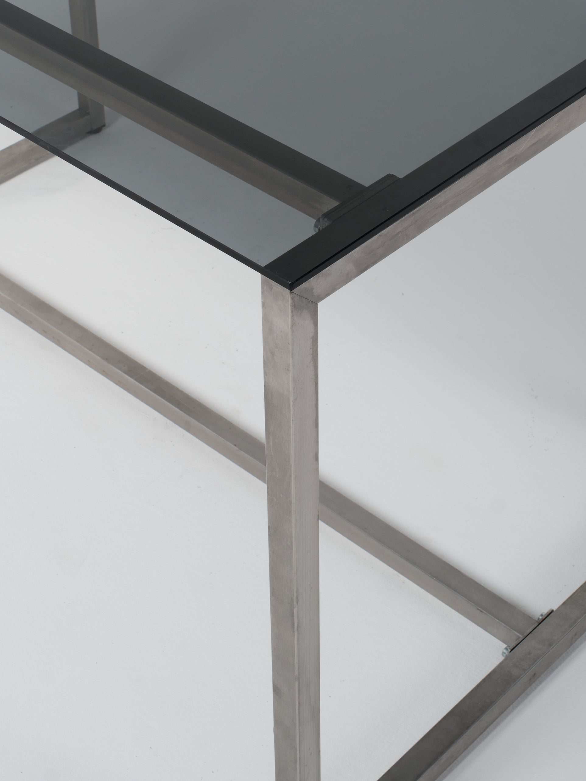 Table 17 / Square / Stainless Steel / Glass / Grey