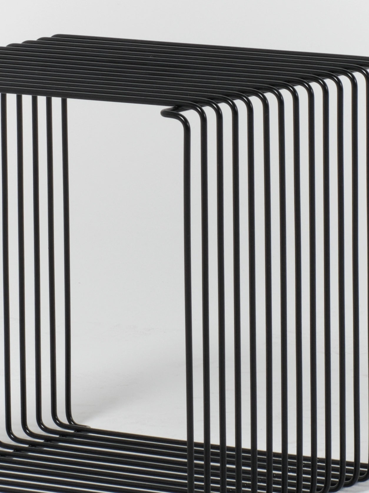 Panton Wire Shelf / Single Module | Black