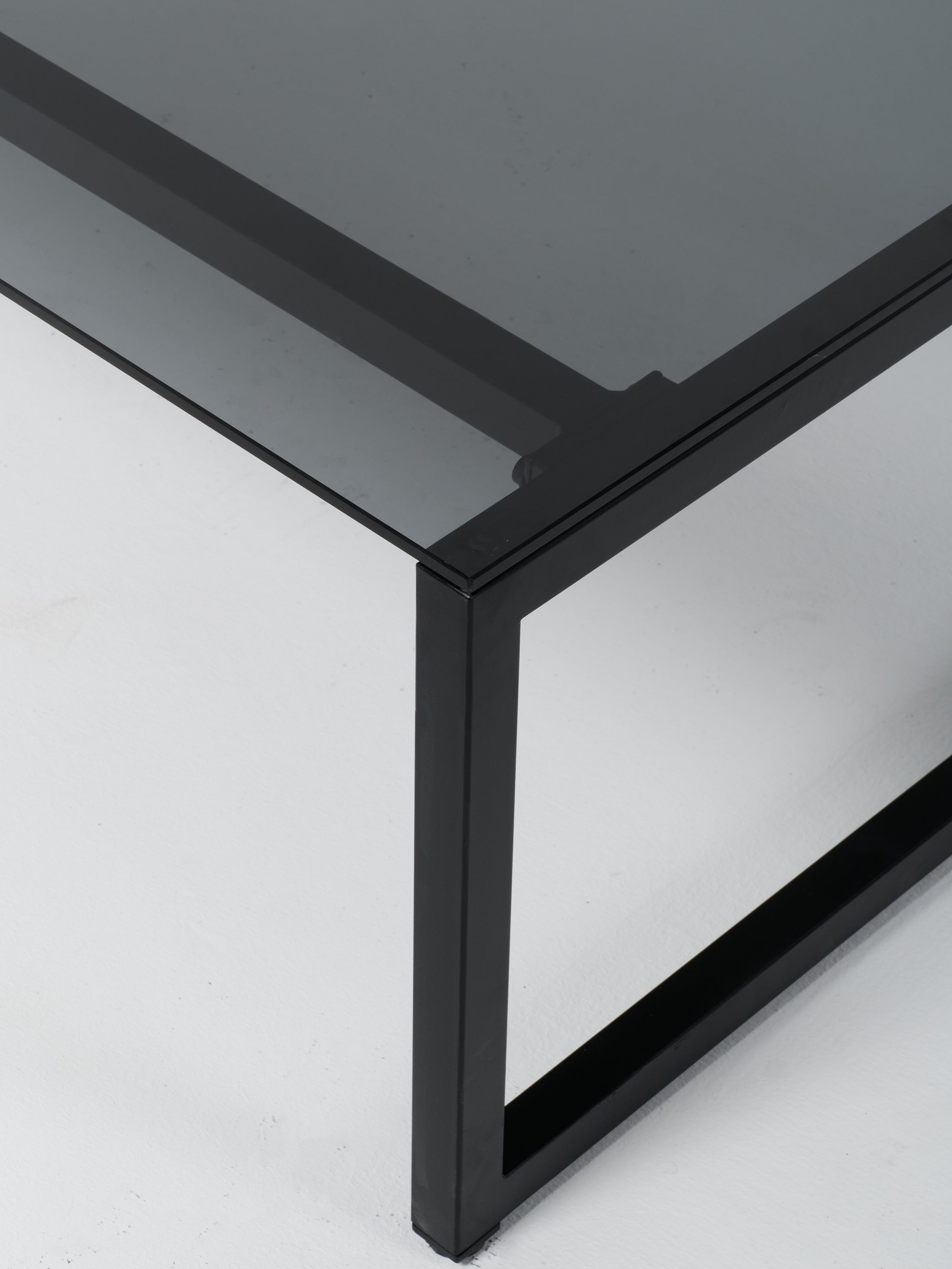 Coffee Table 11 / Black | Glass | Grey
