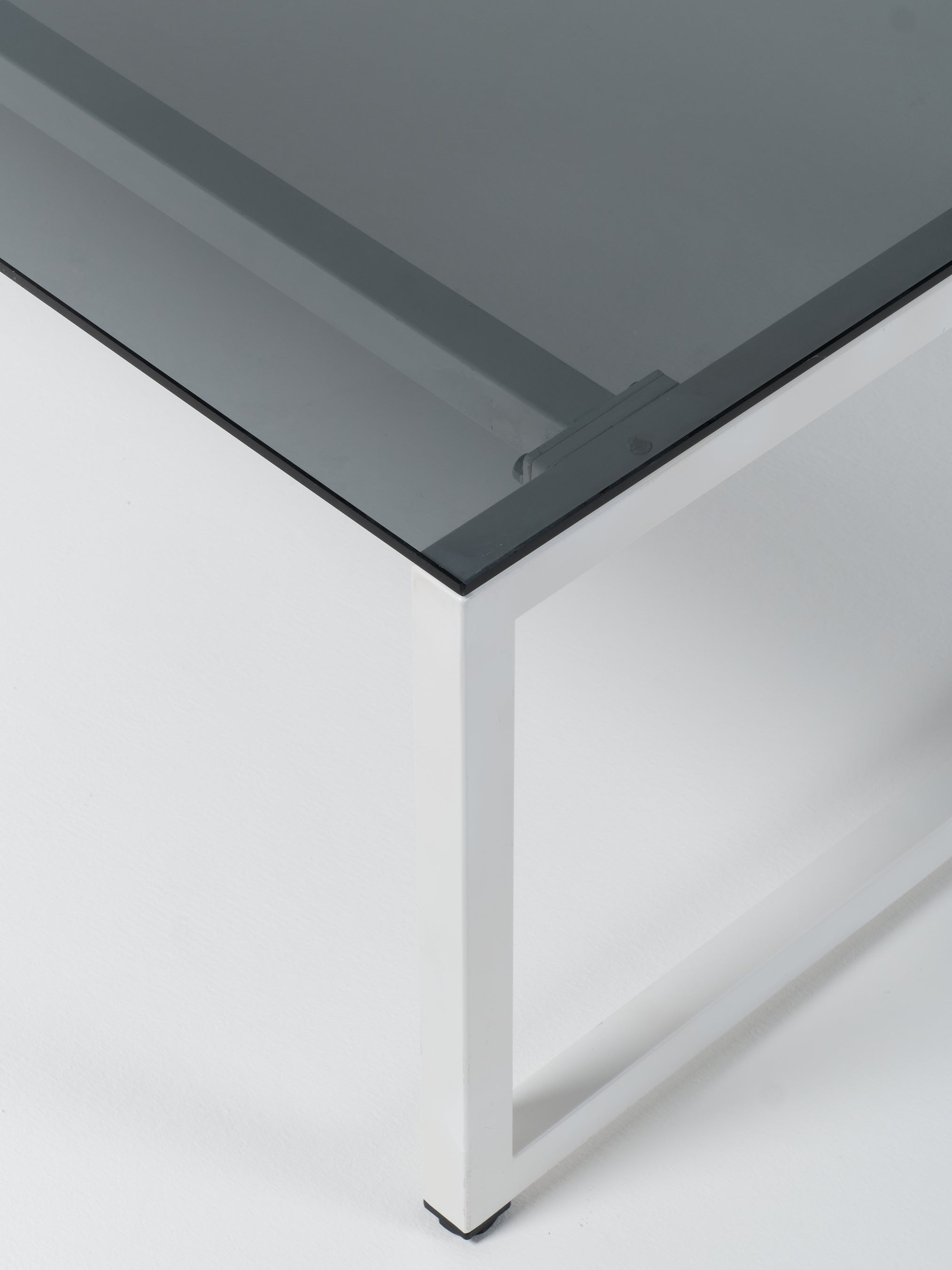 Coffee Table 16 / White | Square | Glass | Grey
