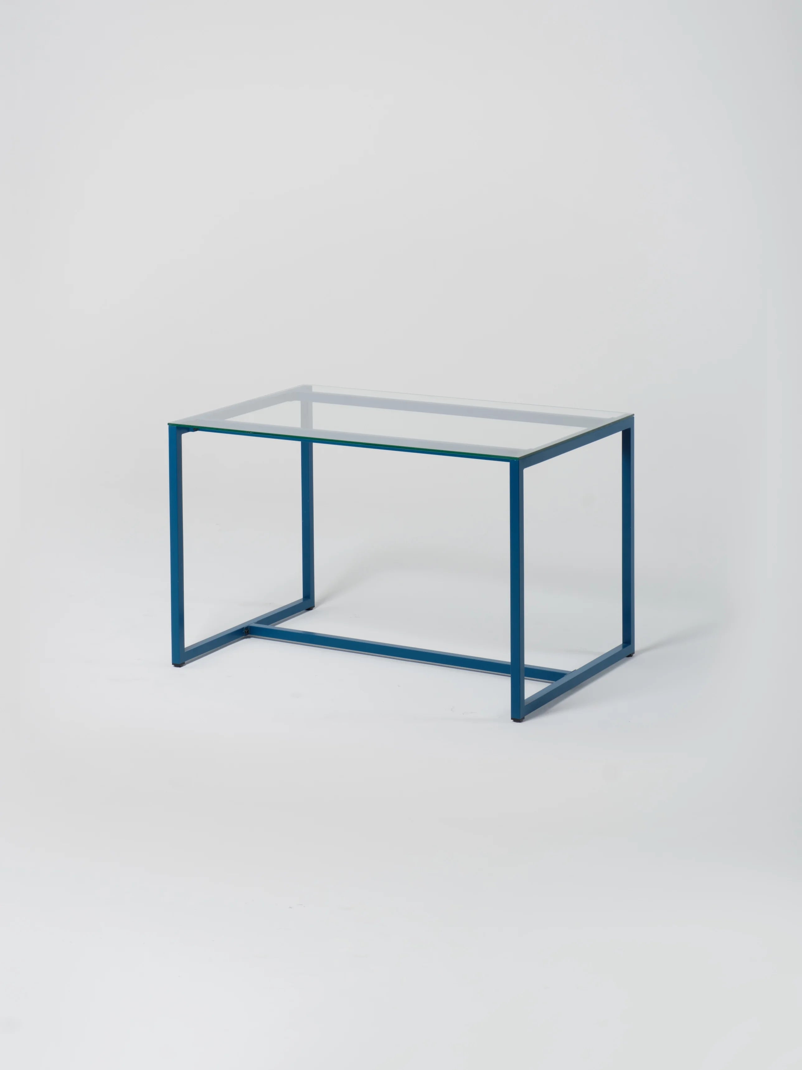 Table 18 / Cobalt / Glass