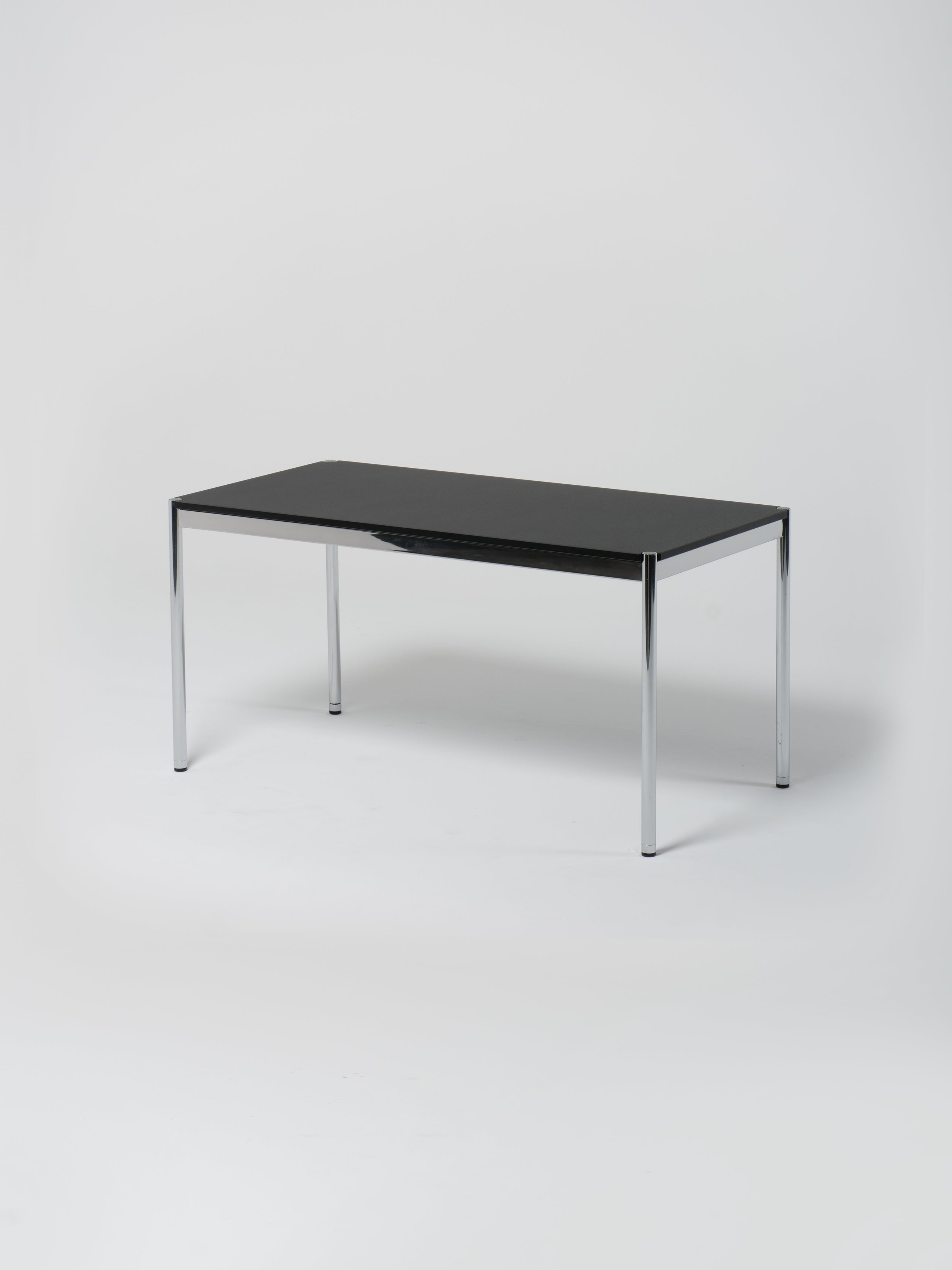 USM Haller Table / Black