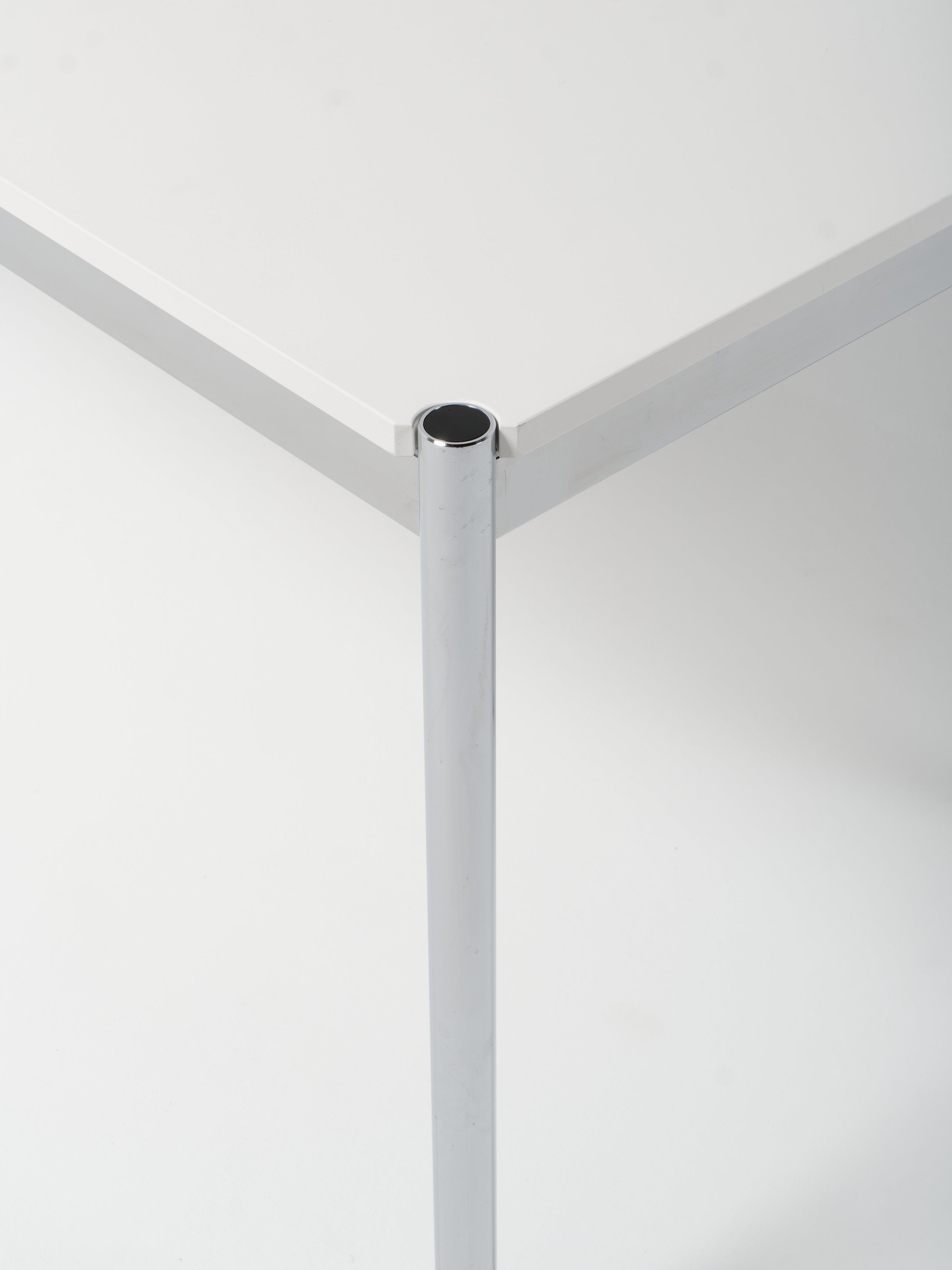 USM Haller Table / White