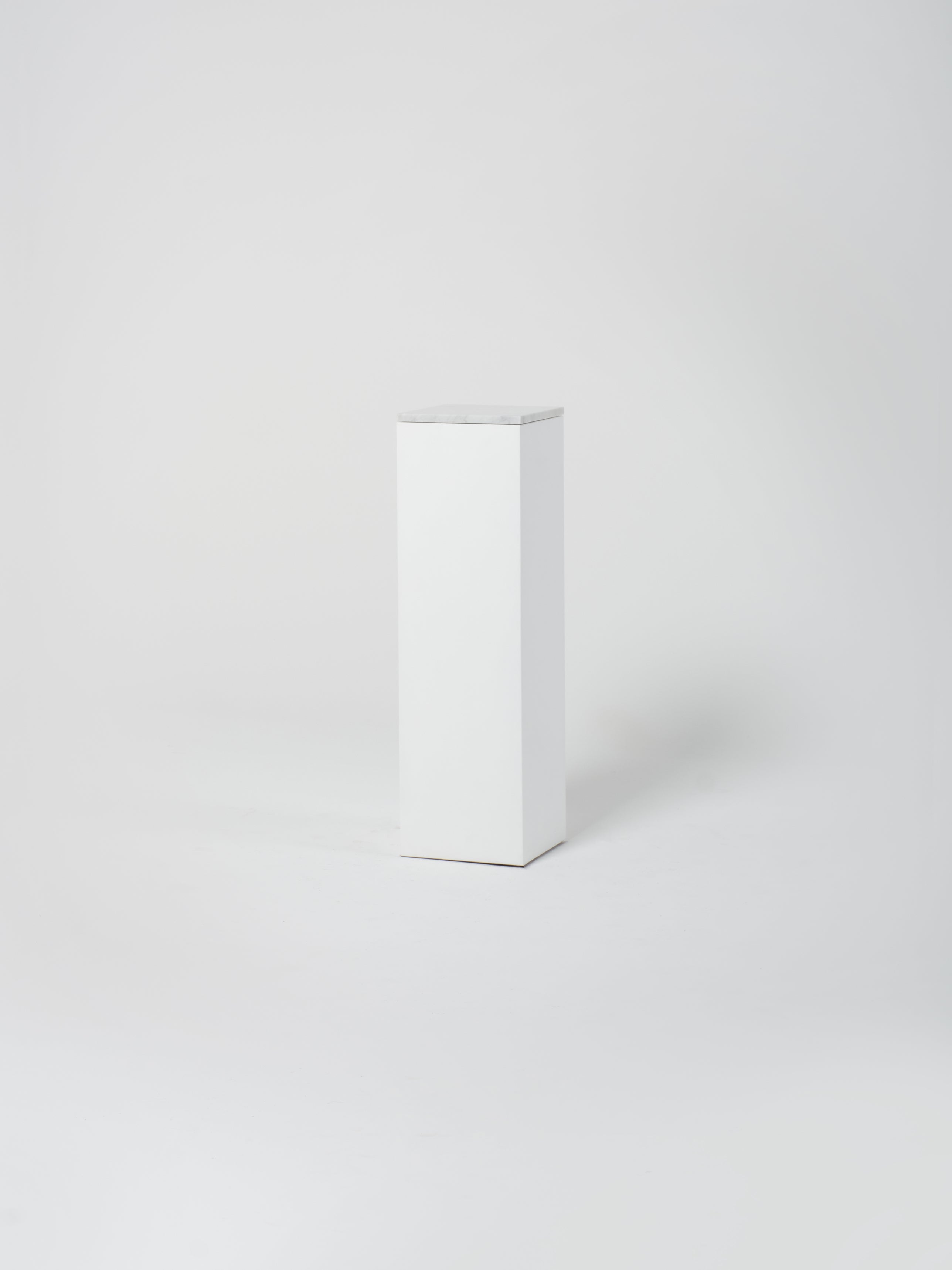 Cube 1 / 30cm x 100cm / White / Bianco Carrara