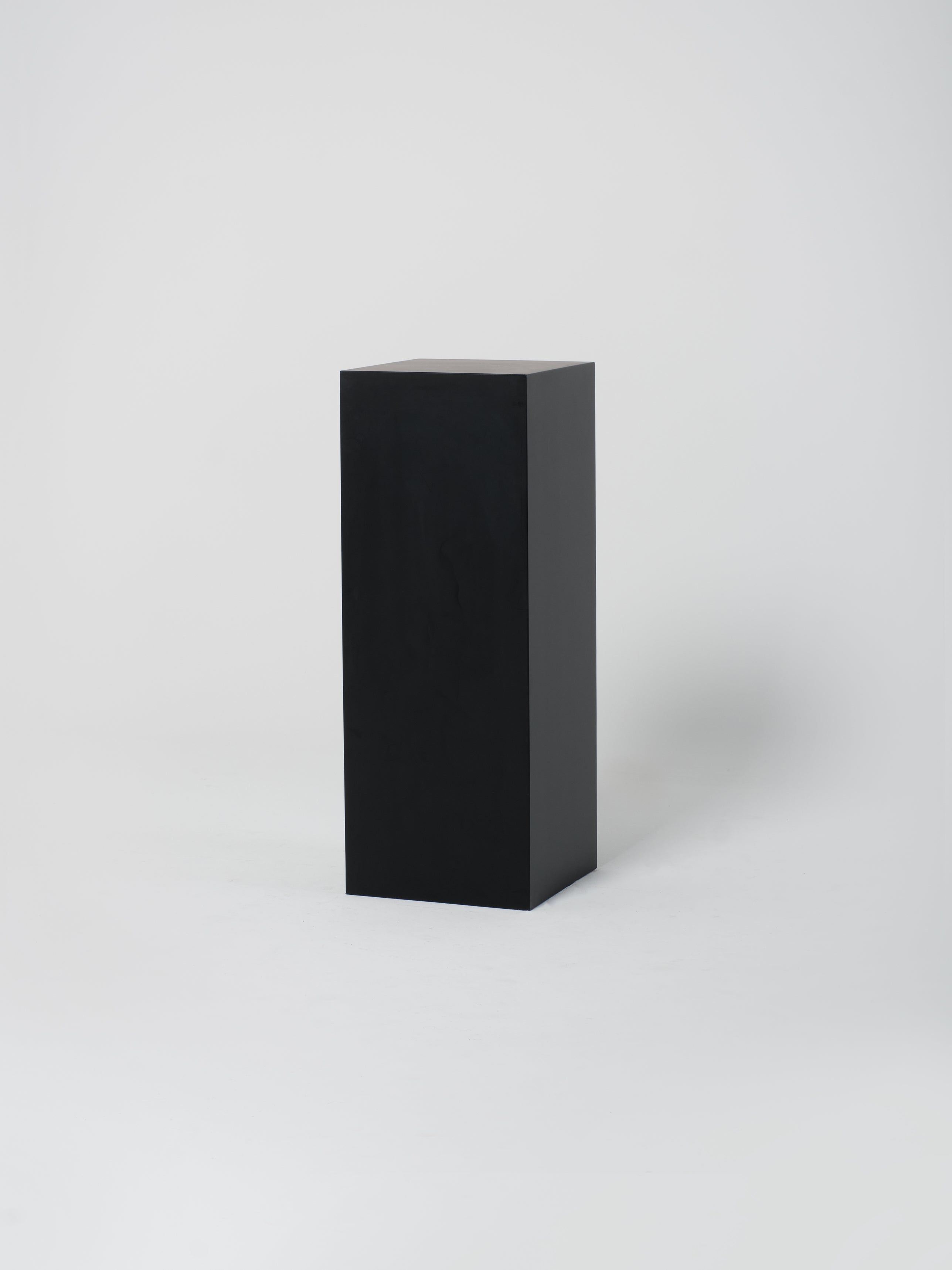 Cube 6 / 45cm x 120cm / Black