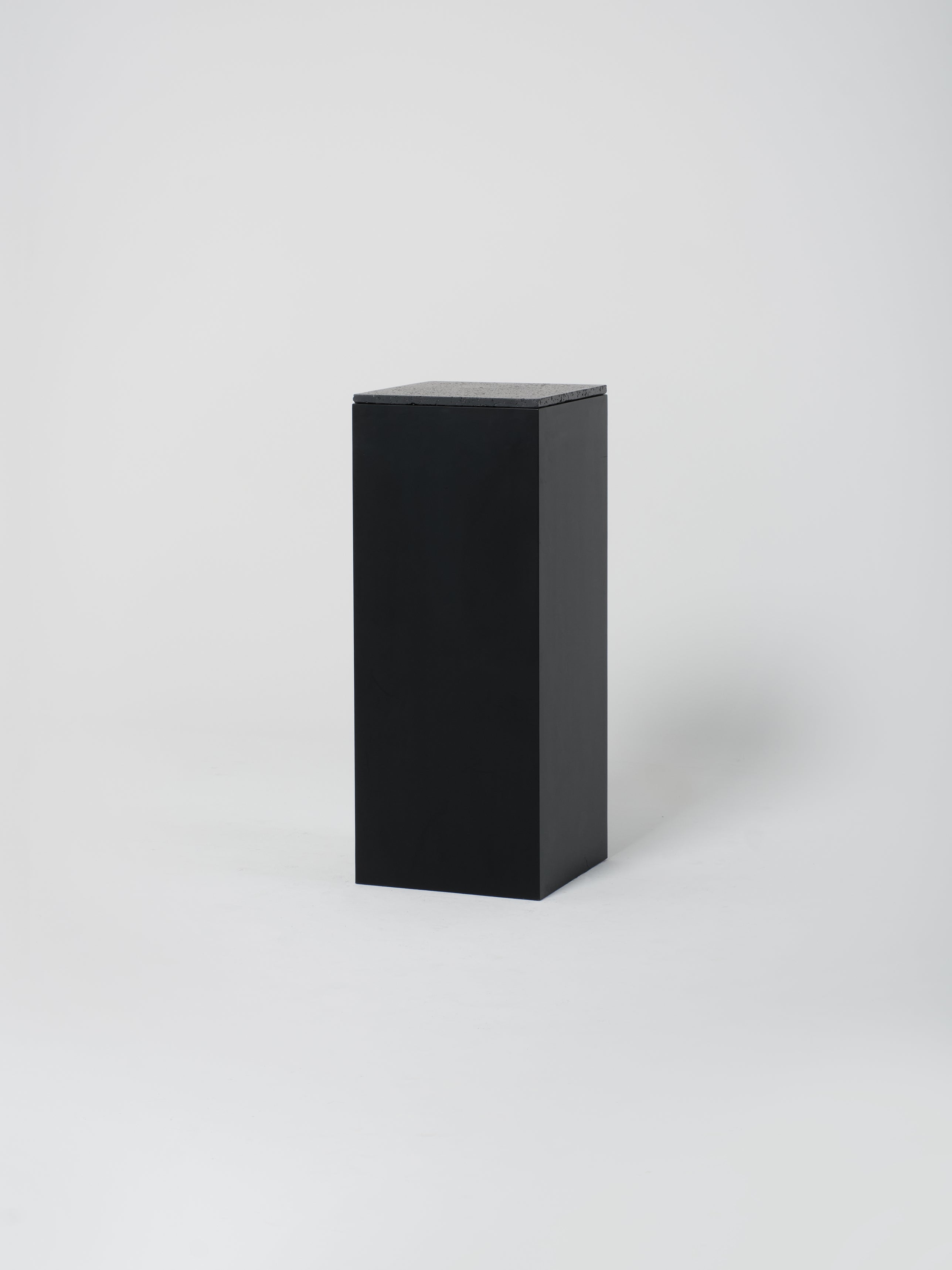 Cube 5 / 45cm x 110cm / Black / Anthracite concrete