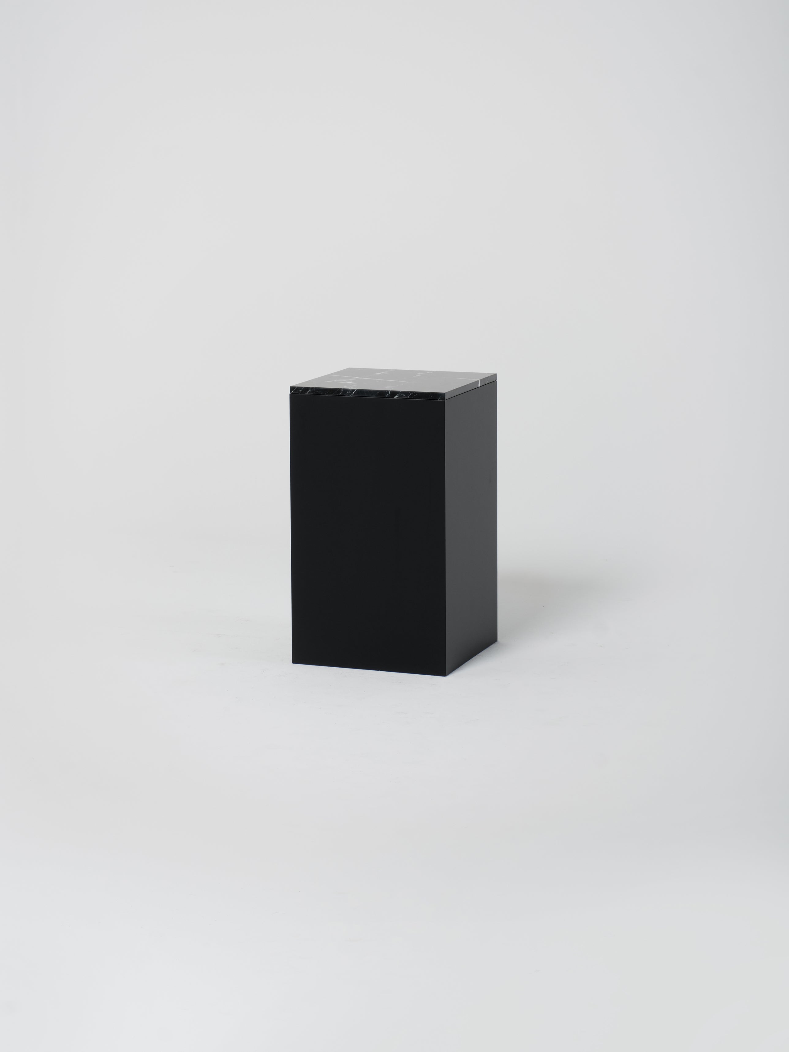 Cube 7 / 45cm x 75cm / Black / Nero Marquina