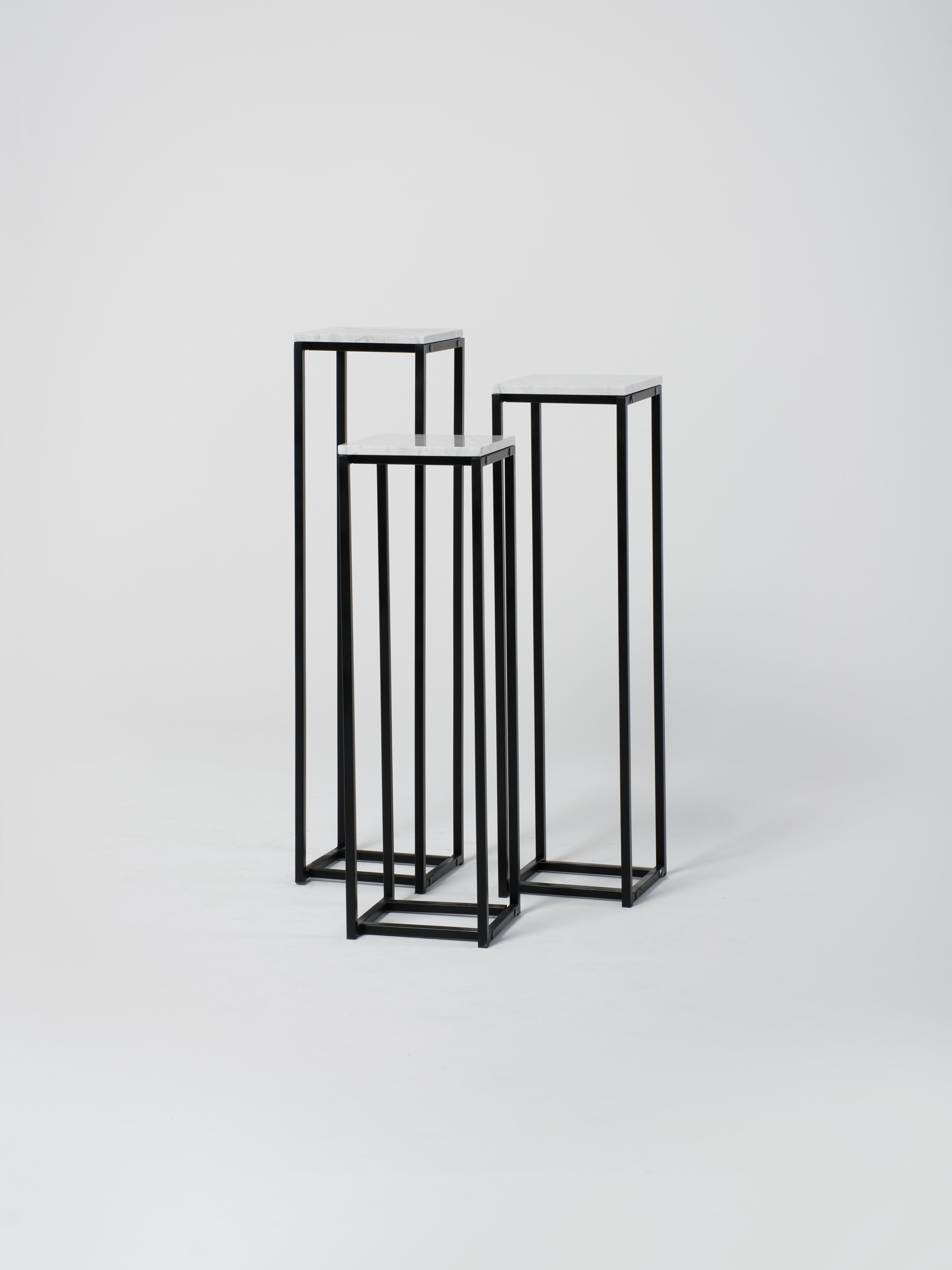 Podium Set 2 / 30cm Square / Bianco Carrara