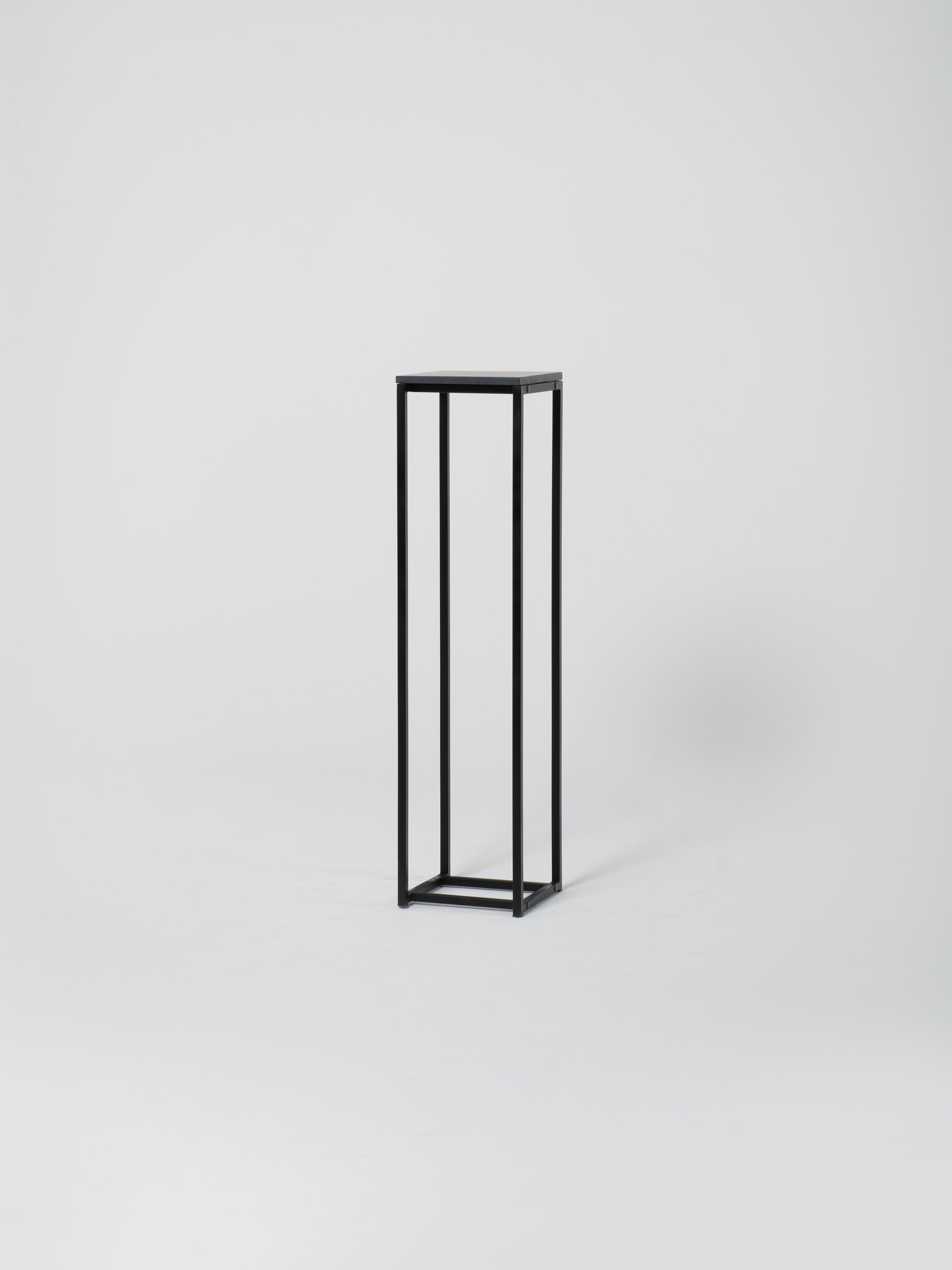 Podium 9 / 30cm Square / Anthracite Concrete