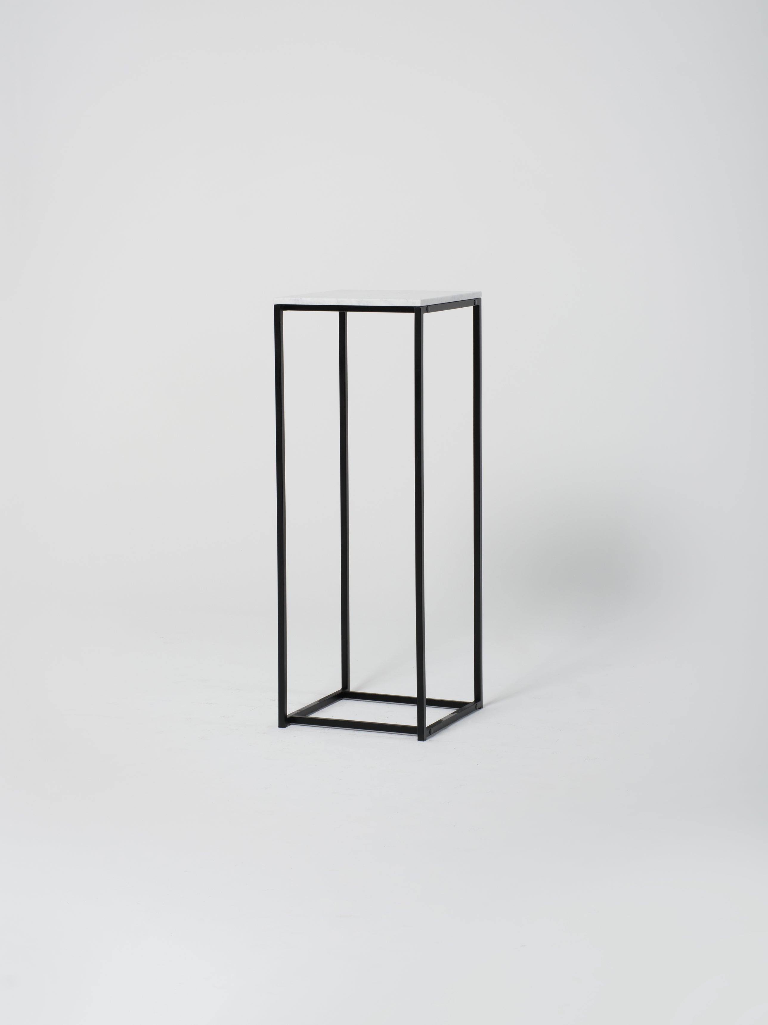 Podium 2 / 45cm Square / Bianco Carrara