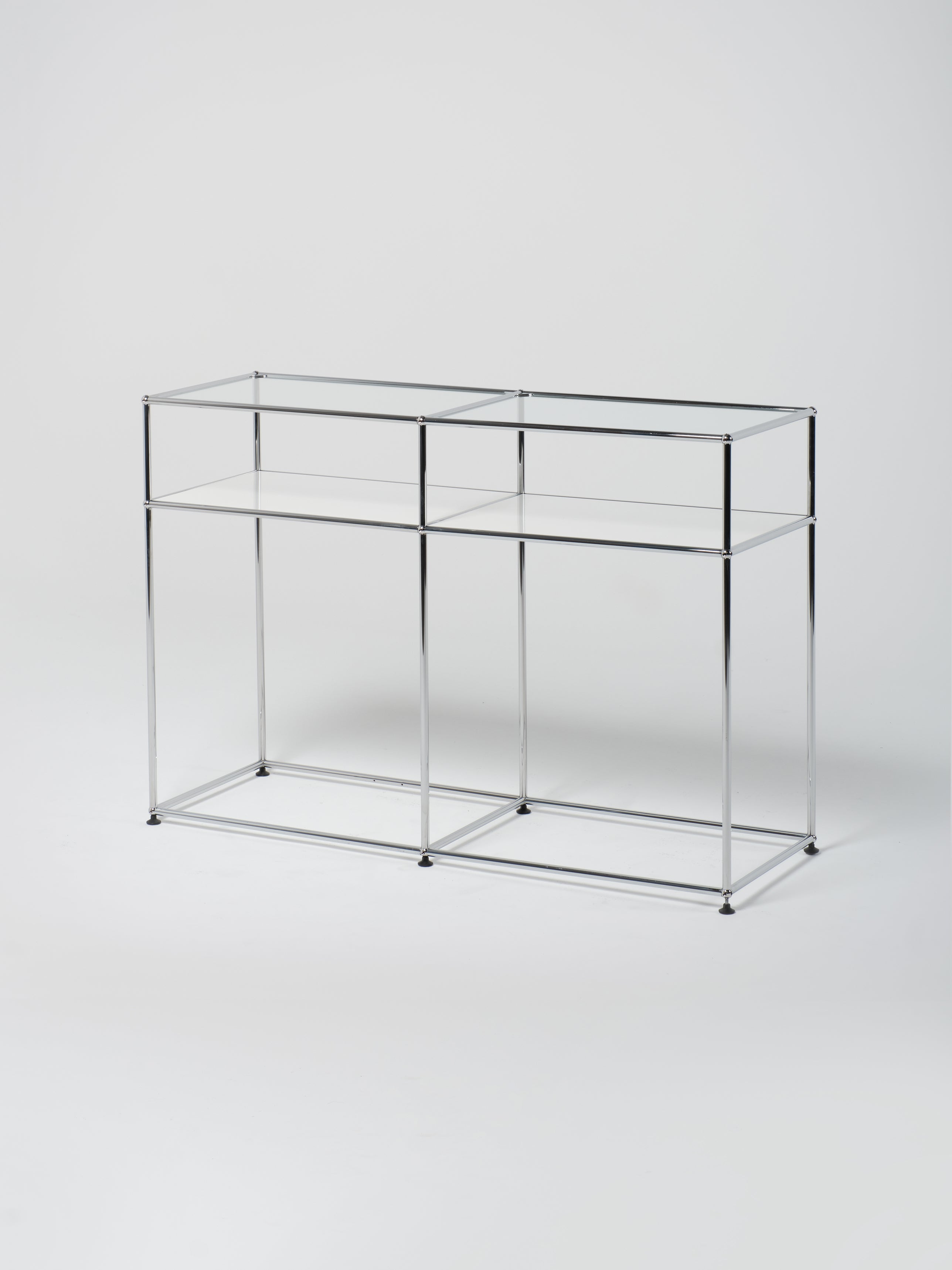 USM Haller Display Table / White