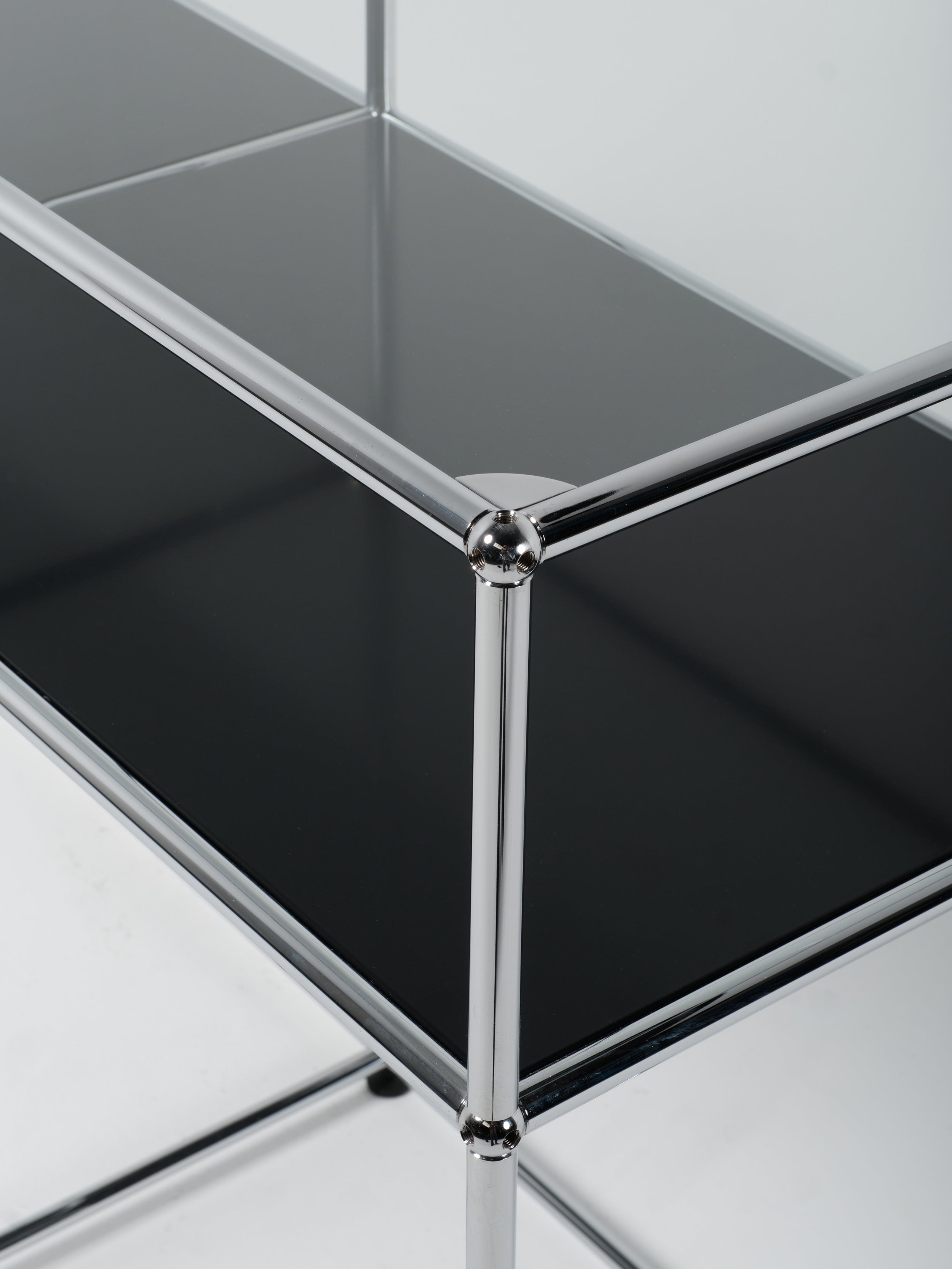 USM Haller Display Table / Black