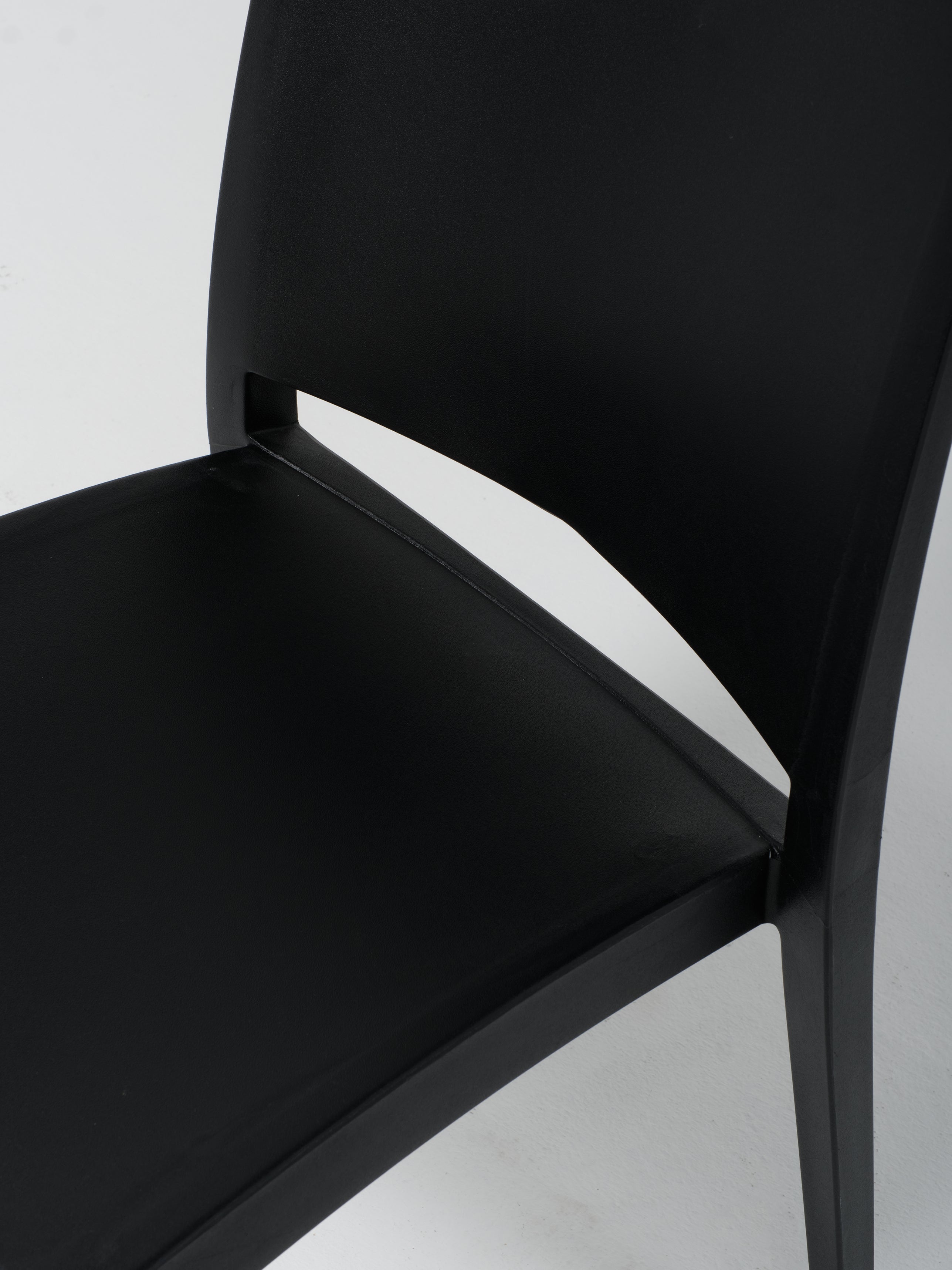 Chair 4 / Black