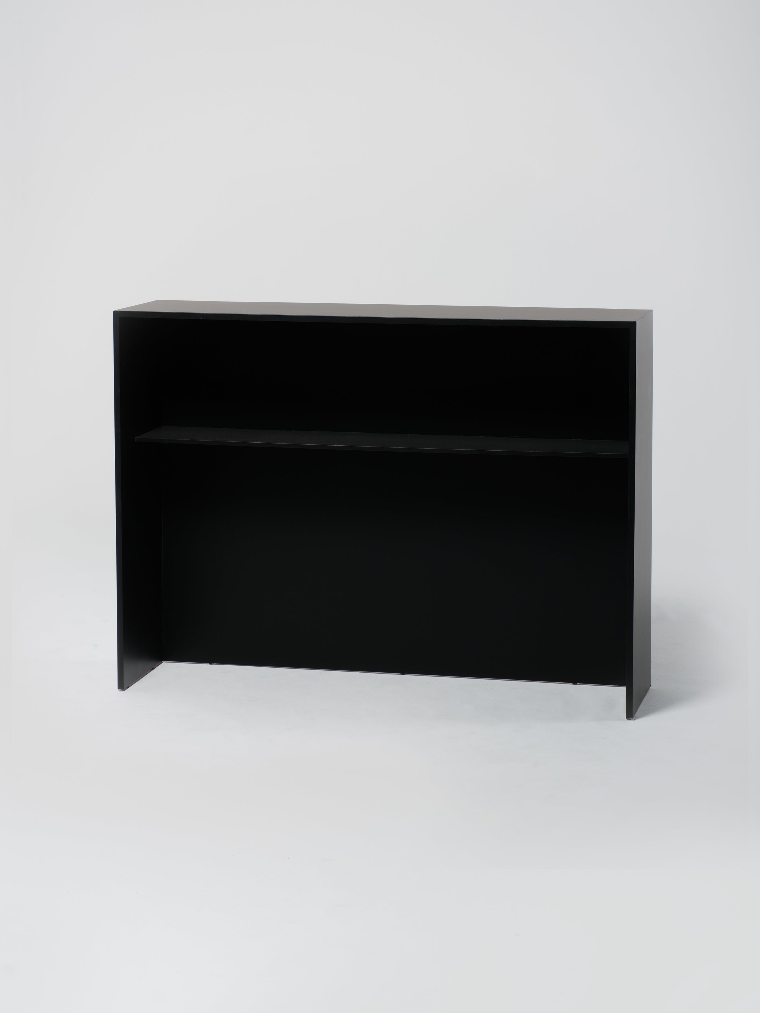 Front Desk / Black / Rectangle