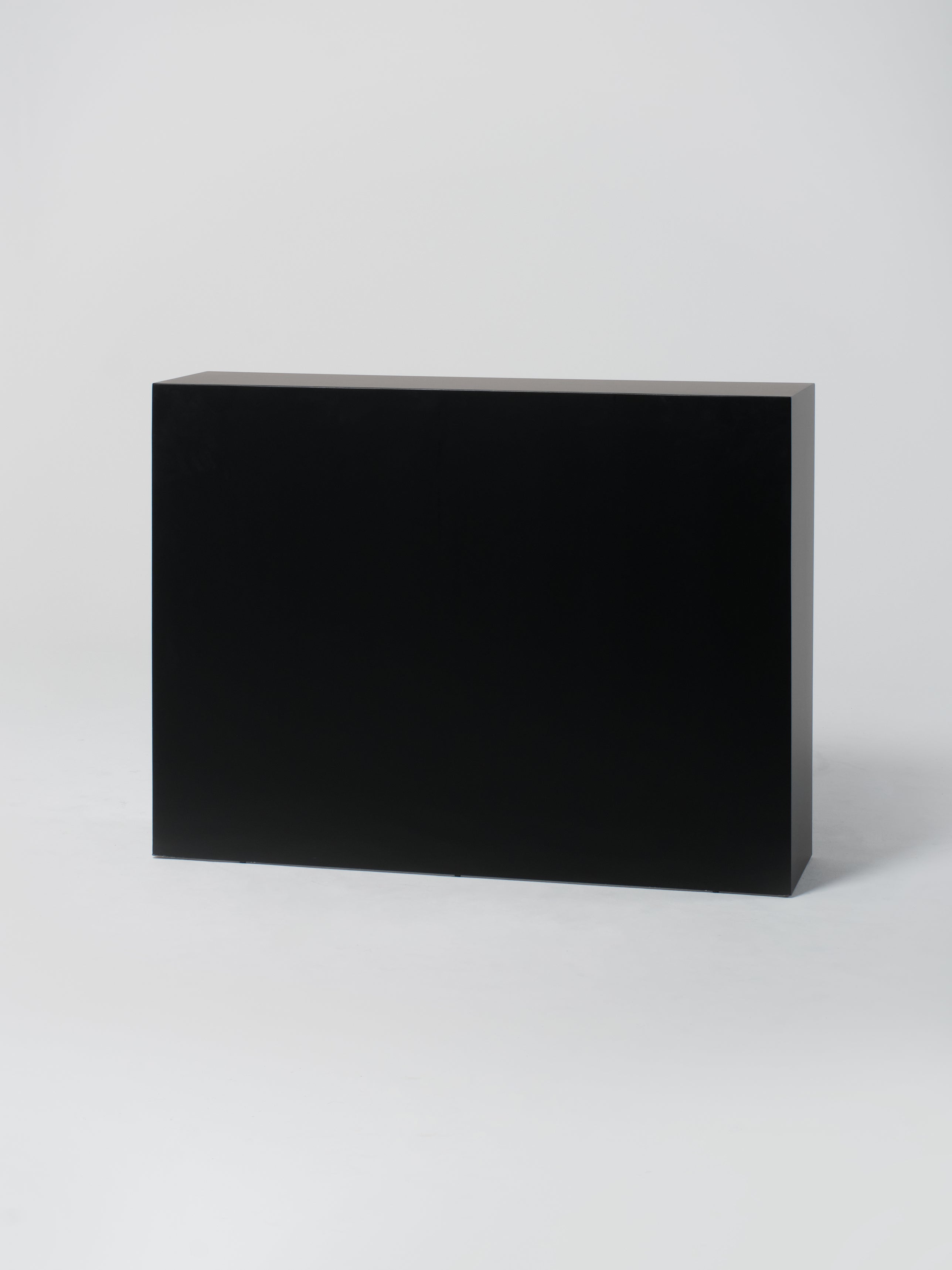 Front Desk / Black / Rectangle