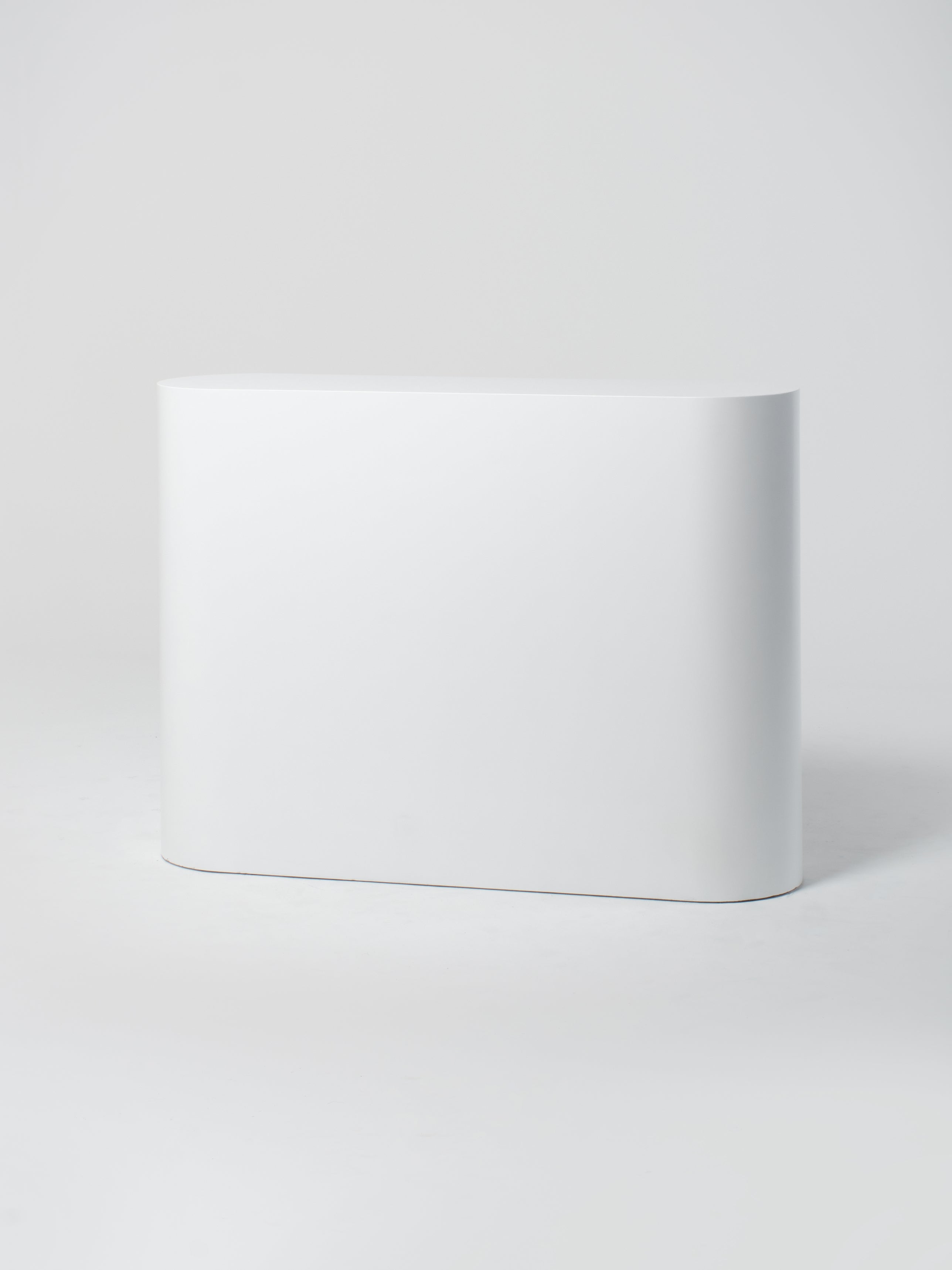 Front Desk / White / Rounded