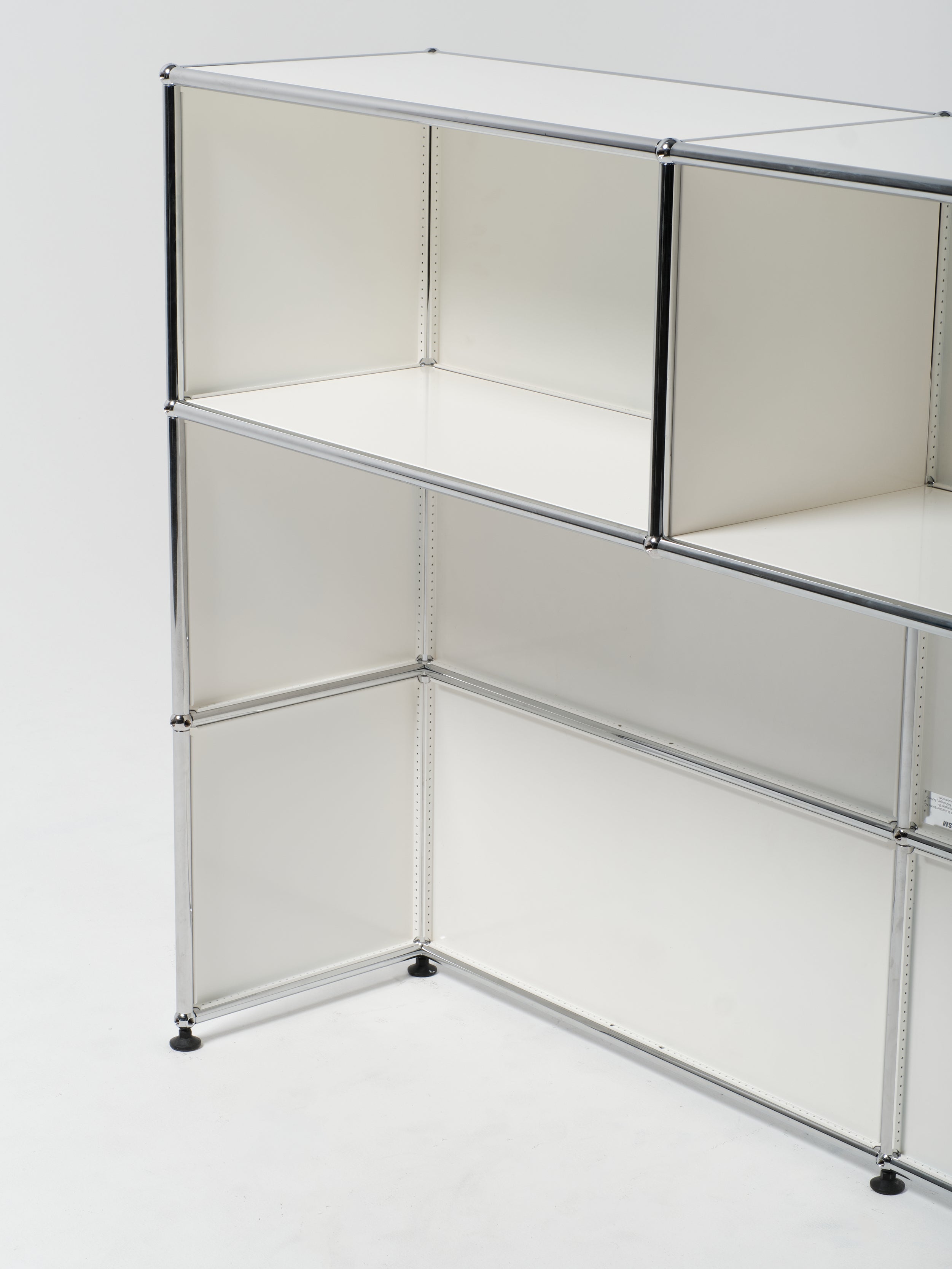 USM Haller Front Desk / 150cm x 35cm H:110cm / White