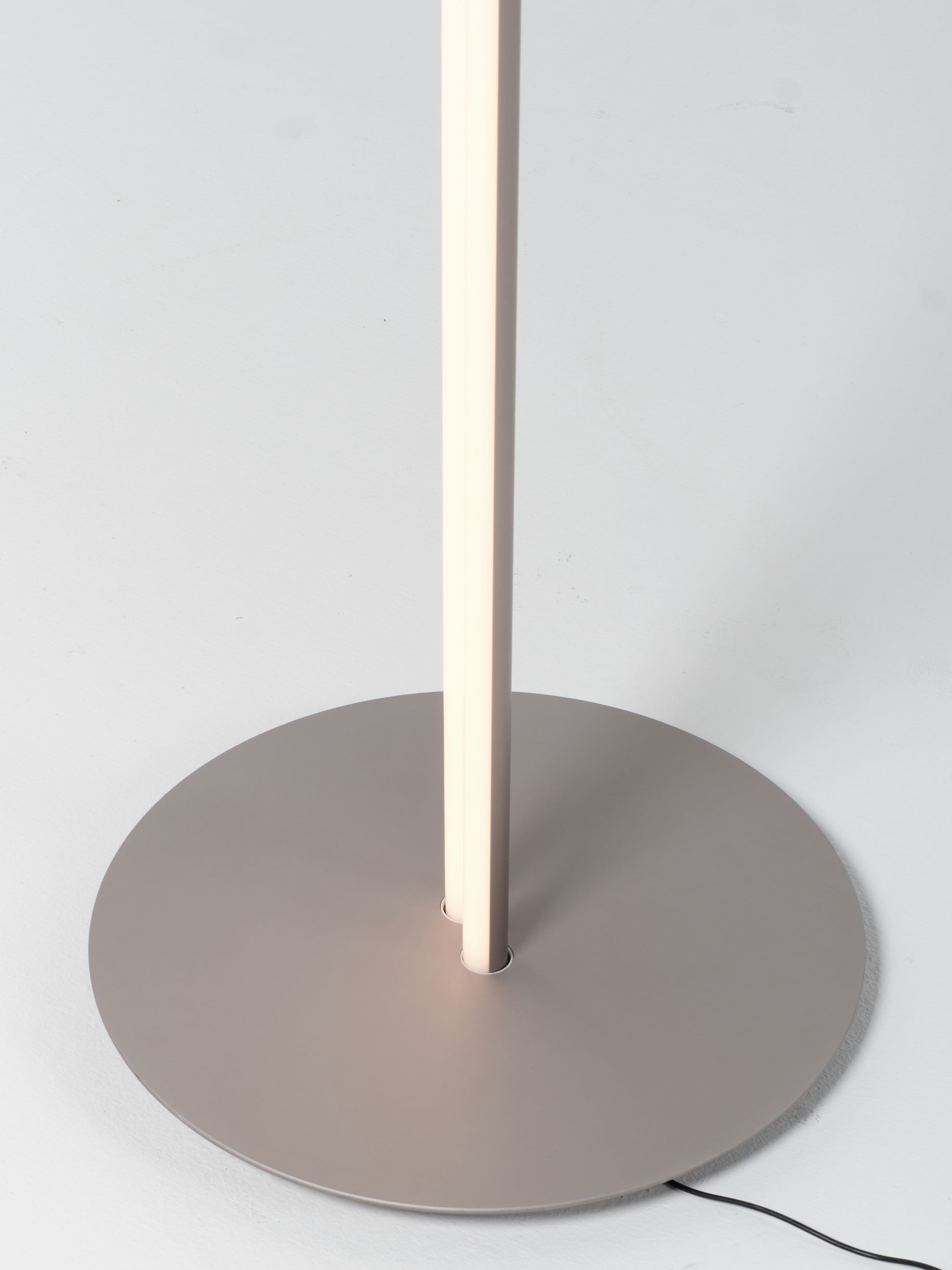 Coordinates Floor Lamp / Argent