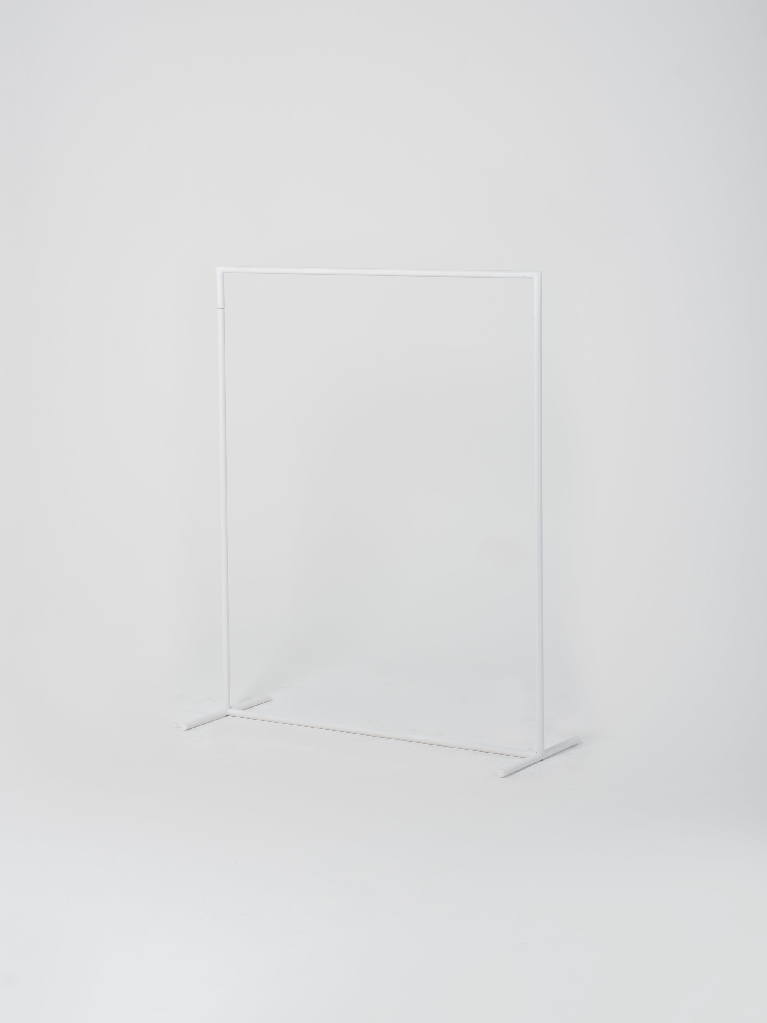 Rail 13L / Low | Round | 130cm x H160cm