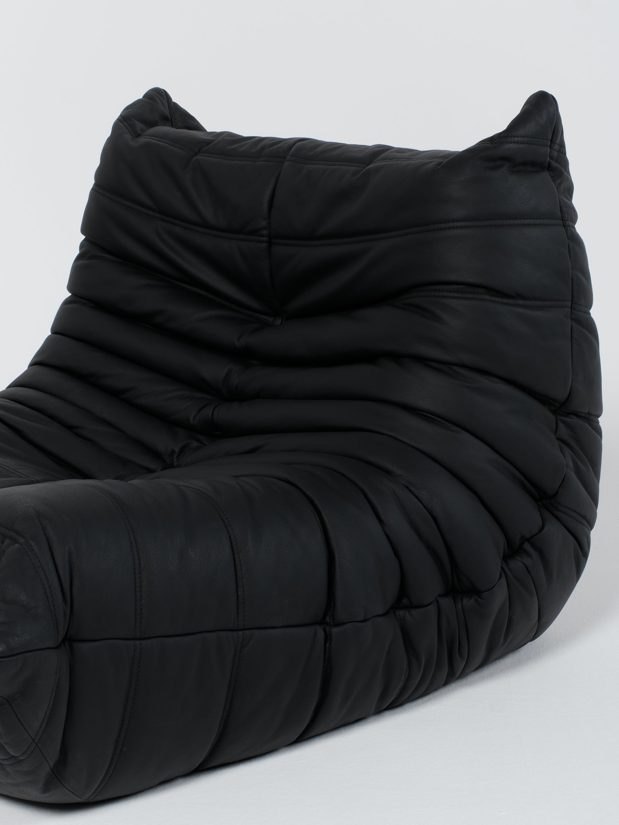 Togo Sofa / Black | 3-Seater