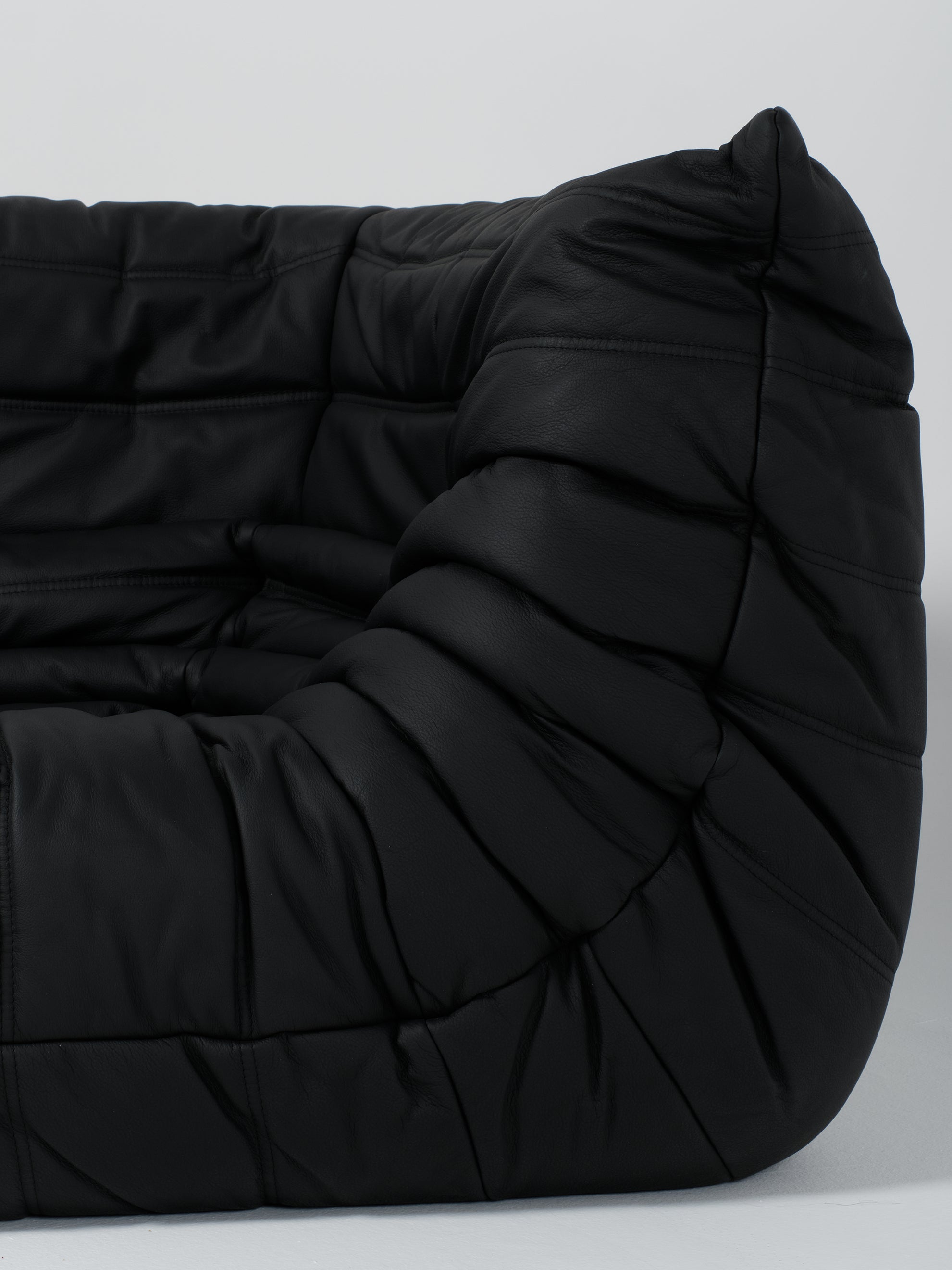Togo Sofa / Black | 3-Seater