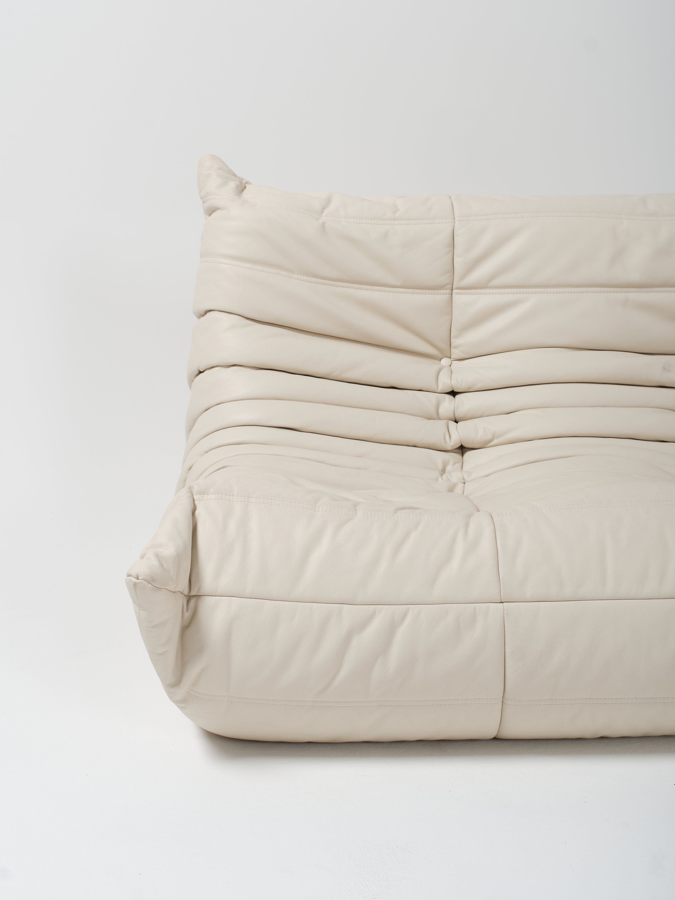 Togo Sofa / White | 3-Seater