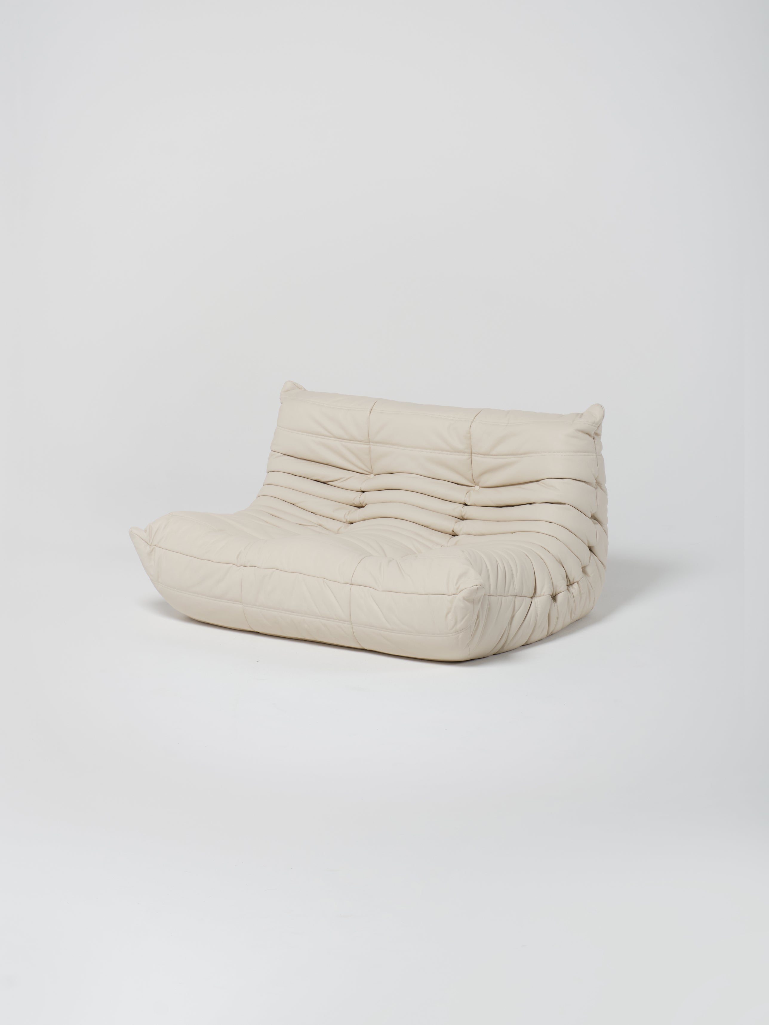 Togo Sofa / White | 2-Seater