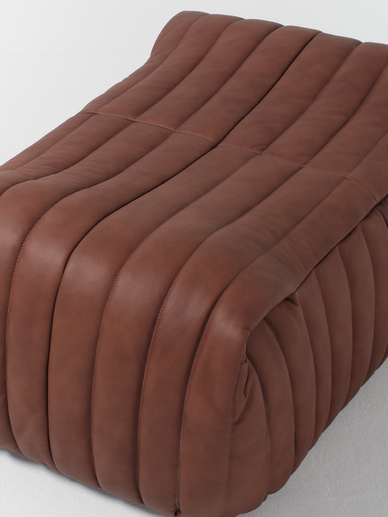 Sandra Pouf / Brown