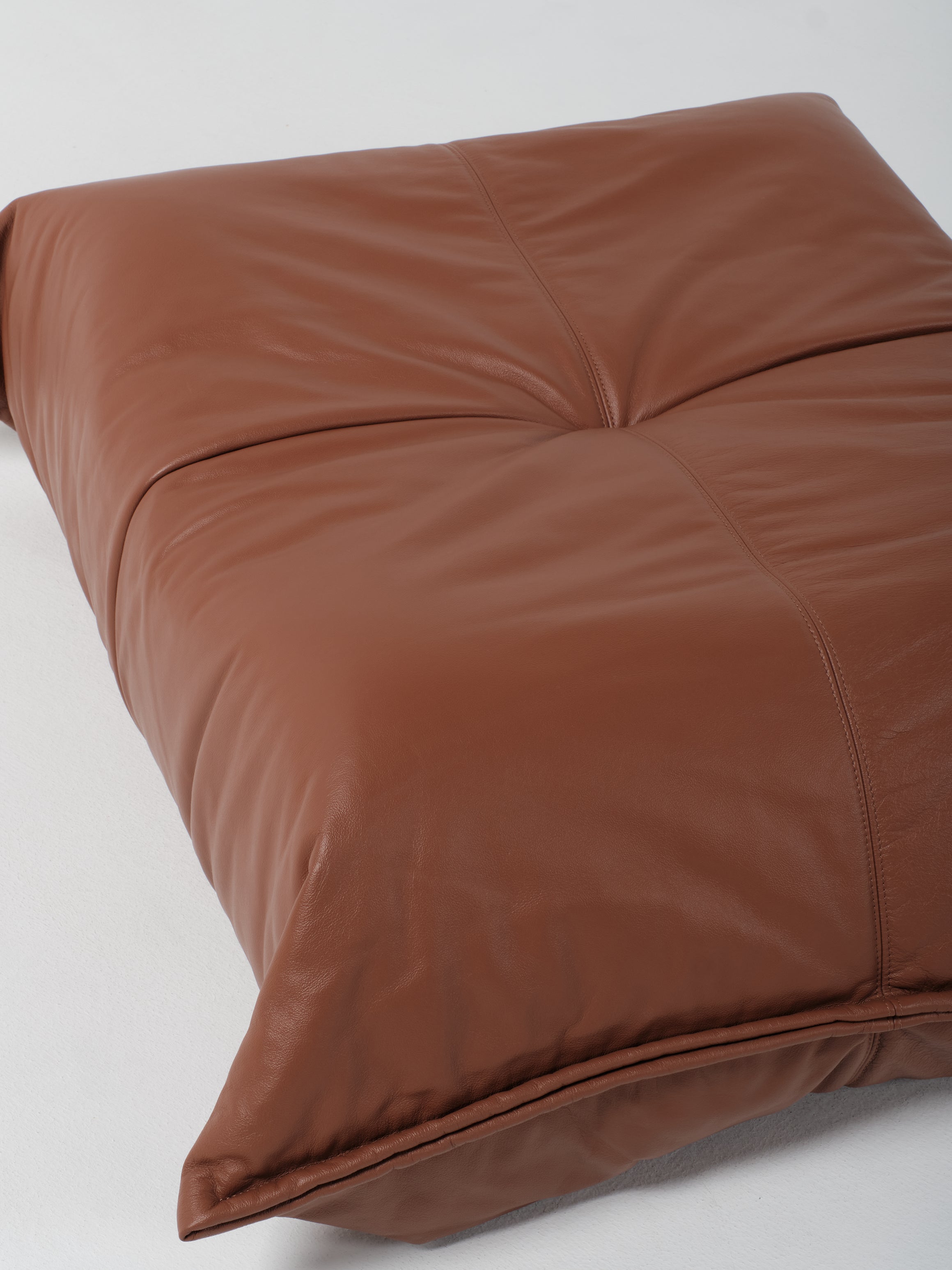 Yoko Sofa / 2-Seater