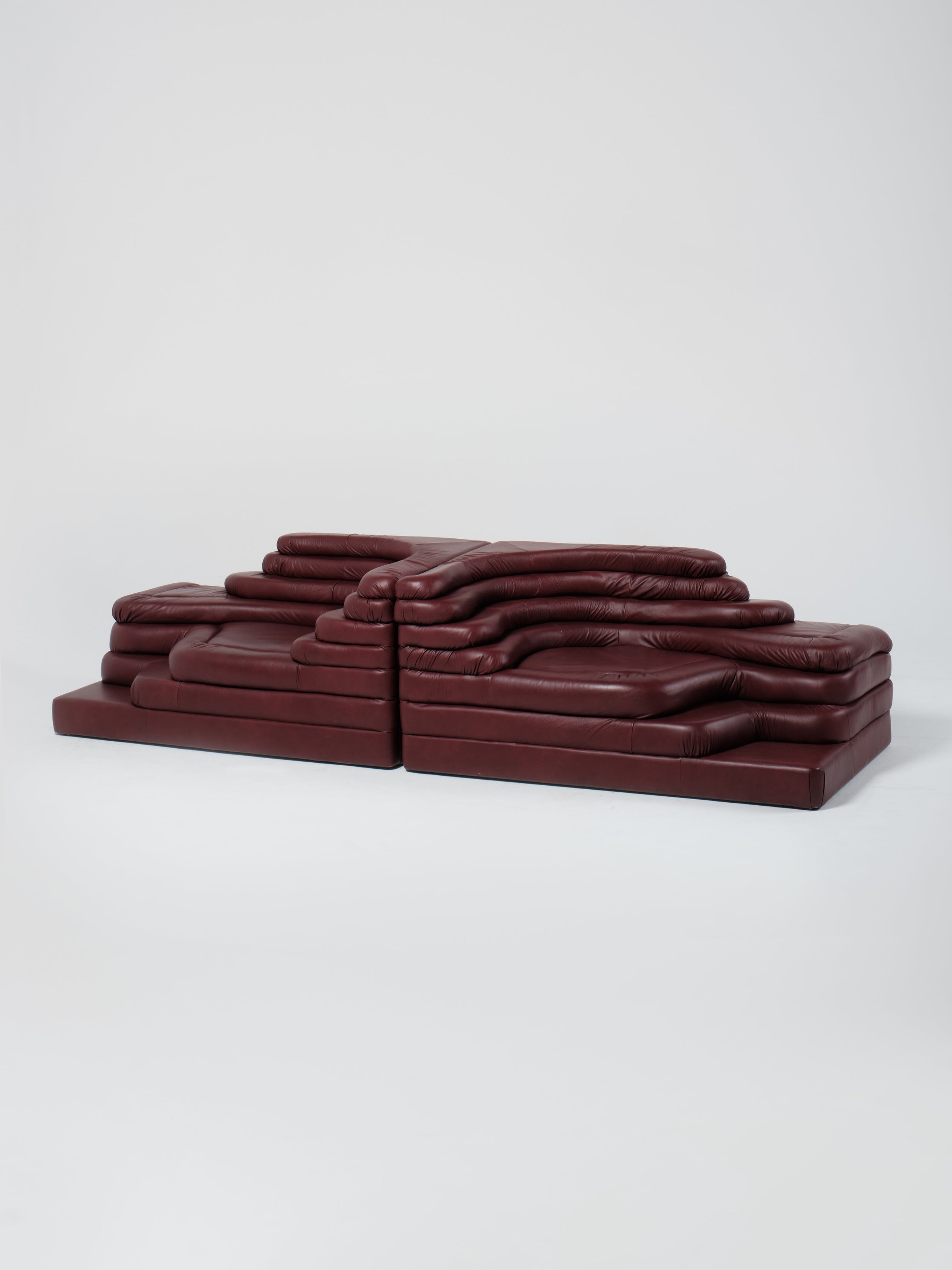 Terrazza Sofa / Burgundy | Right