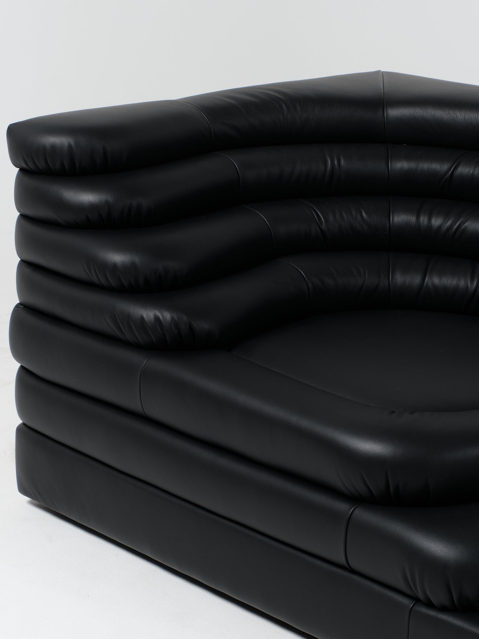 Terrazza Sofa / Black | Right