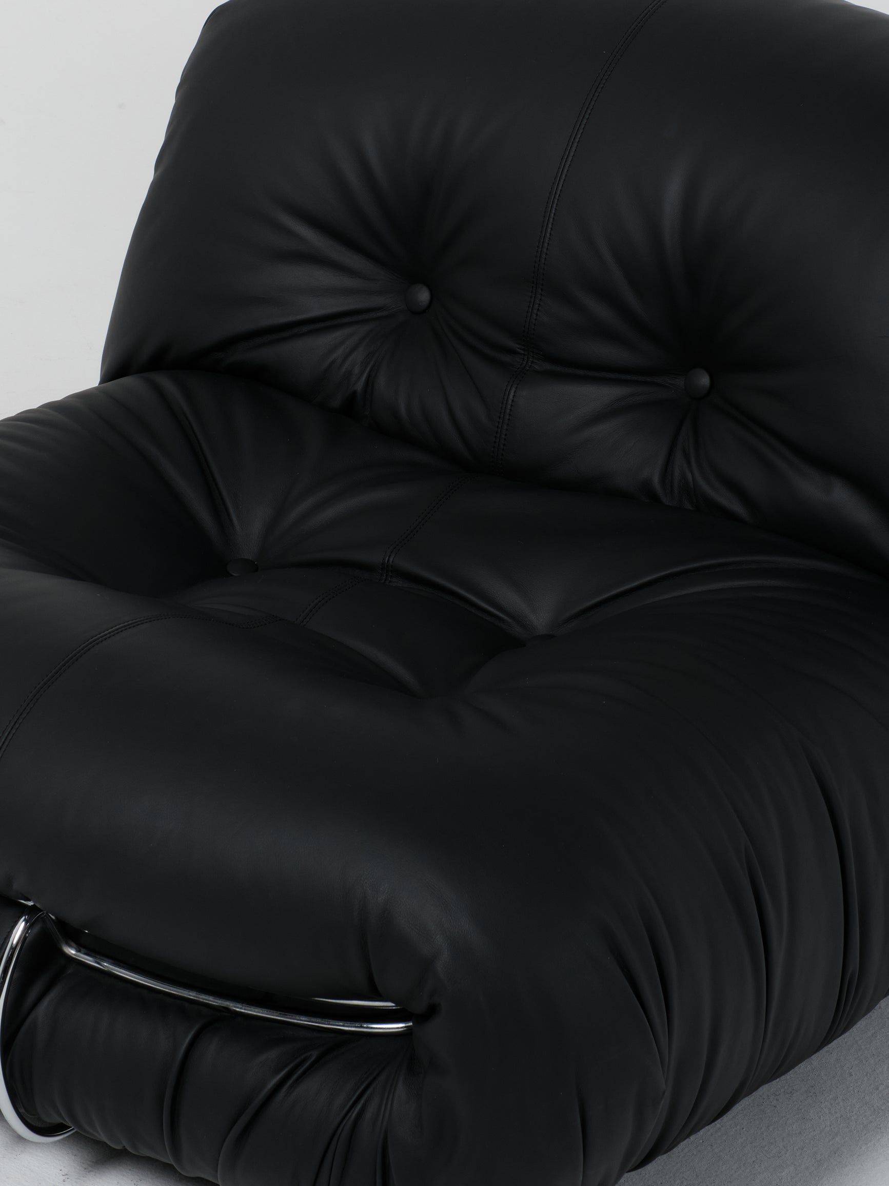 Soriana Sofa / Black | 3-Seater