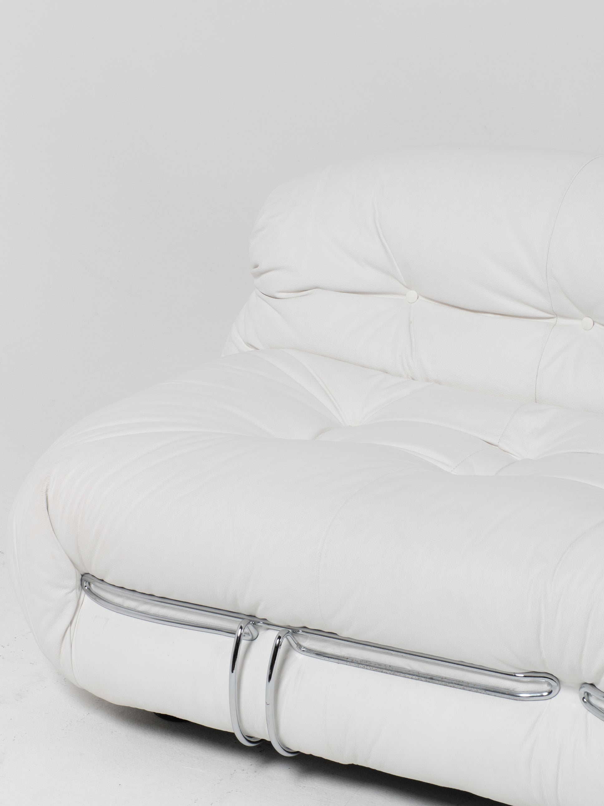 Soriana Sofa / White | 2-Seater