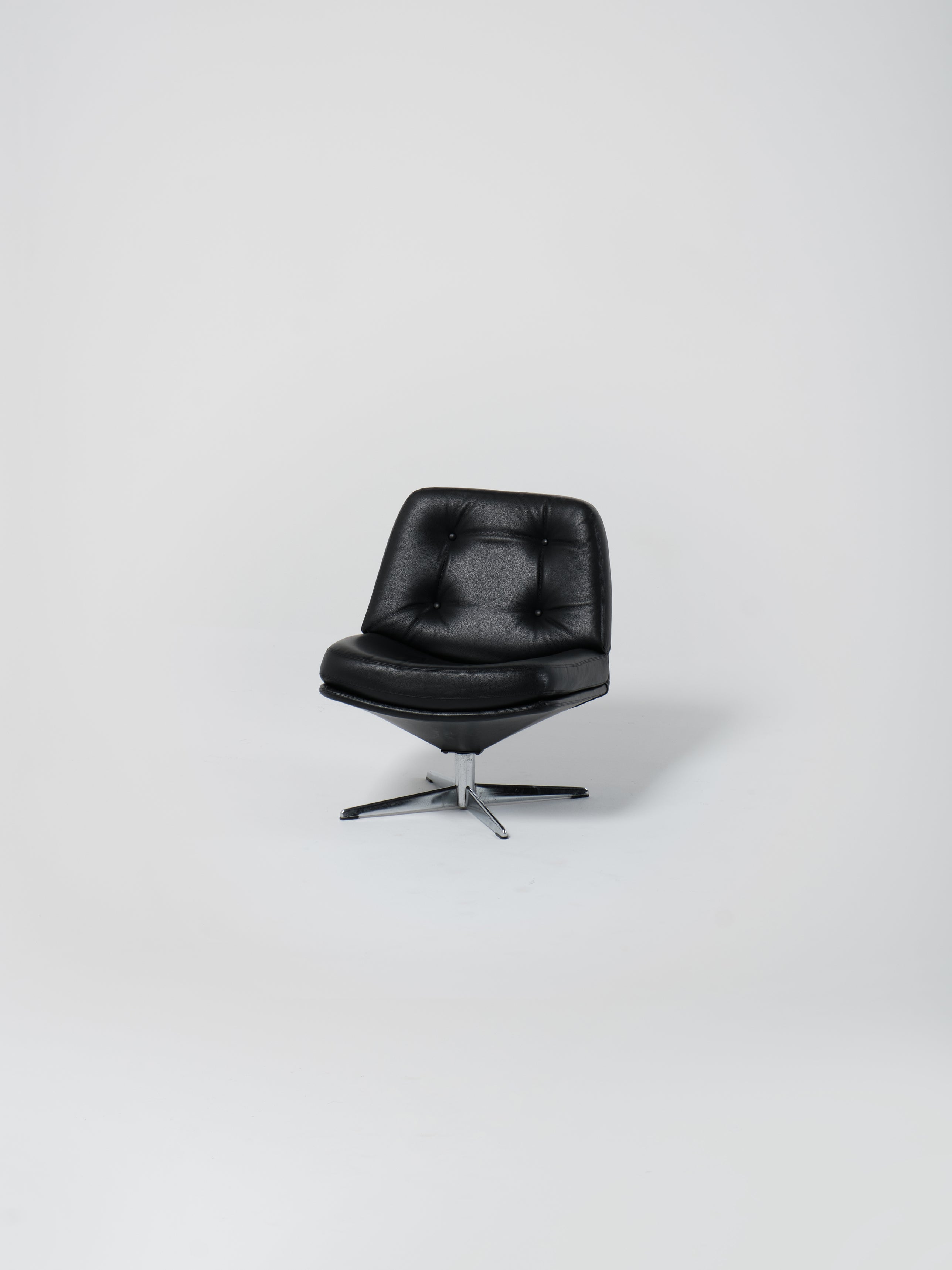 Mila Chair