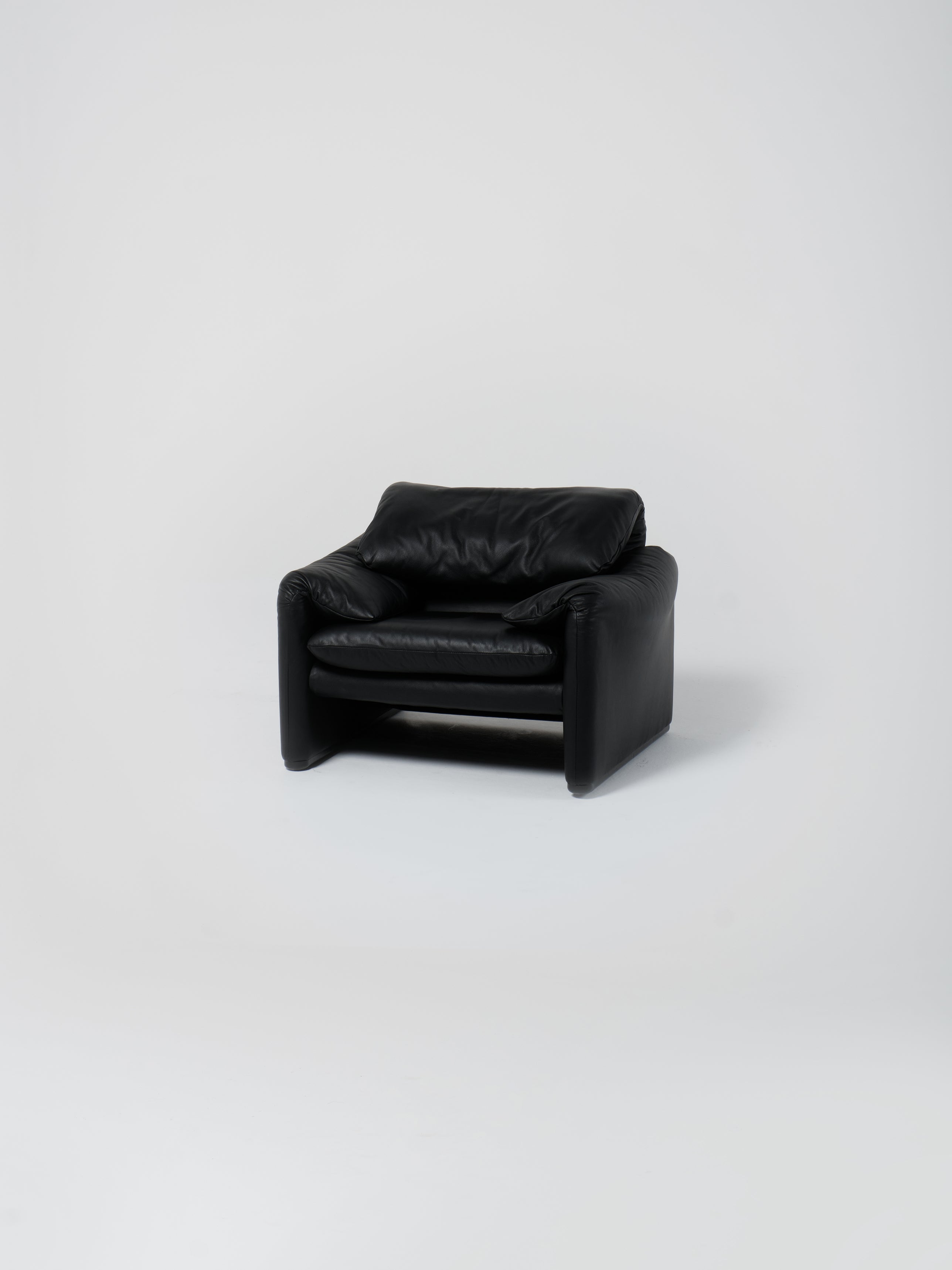 Maralunga Armchair