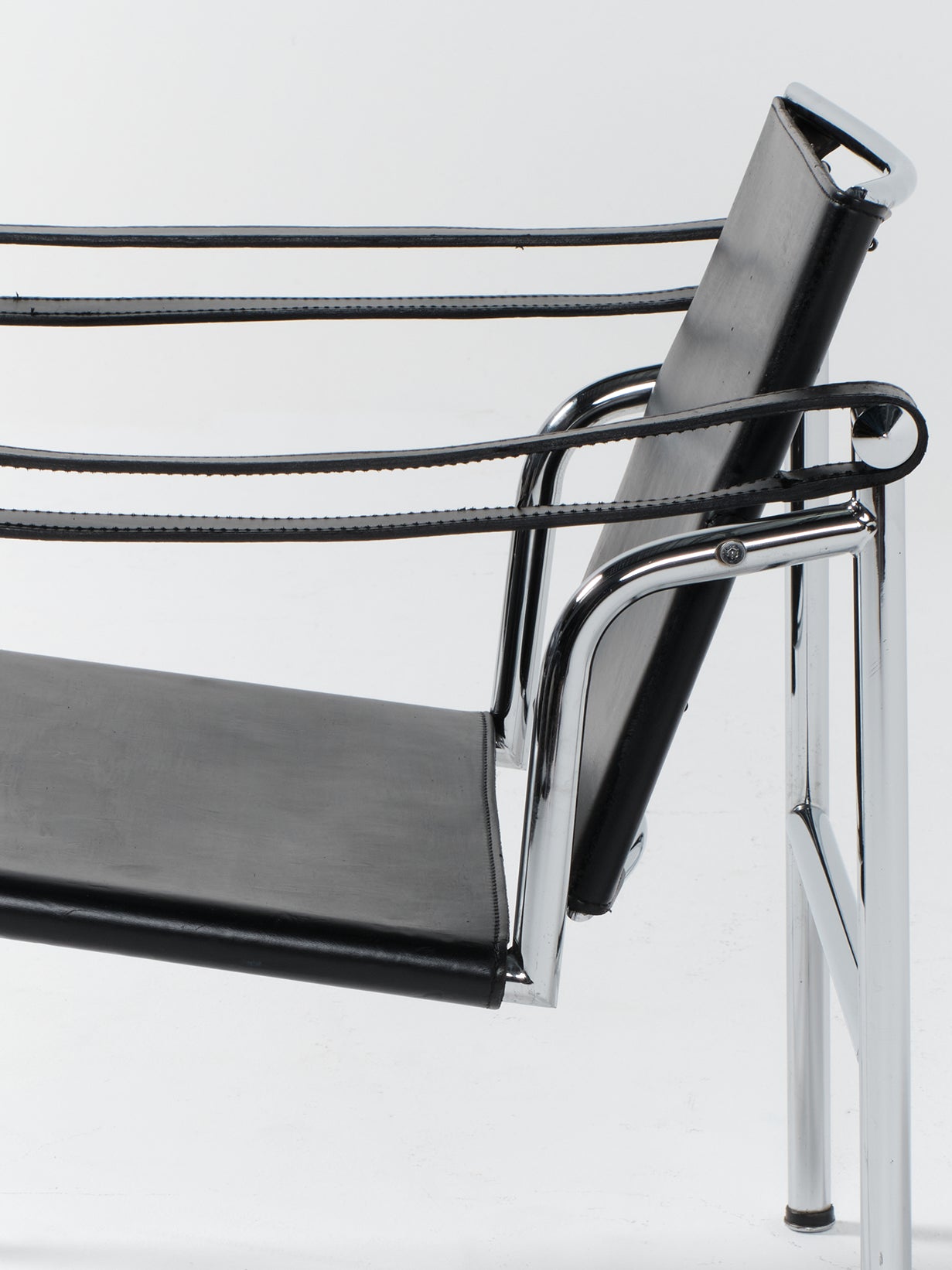 LC1 Chair