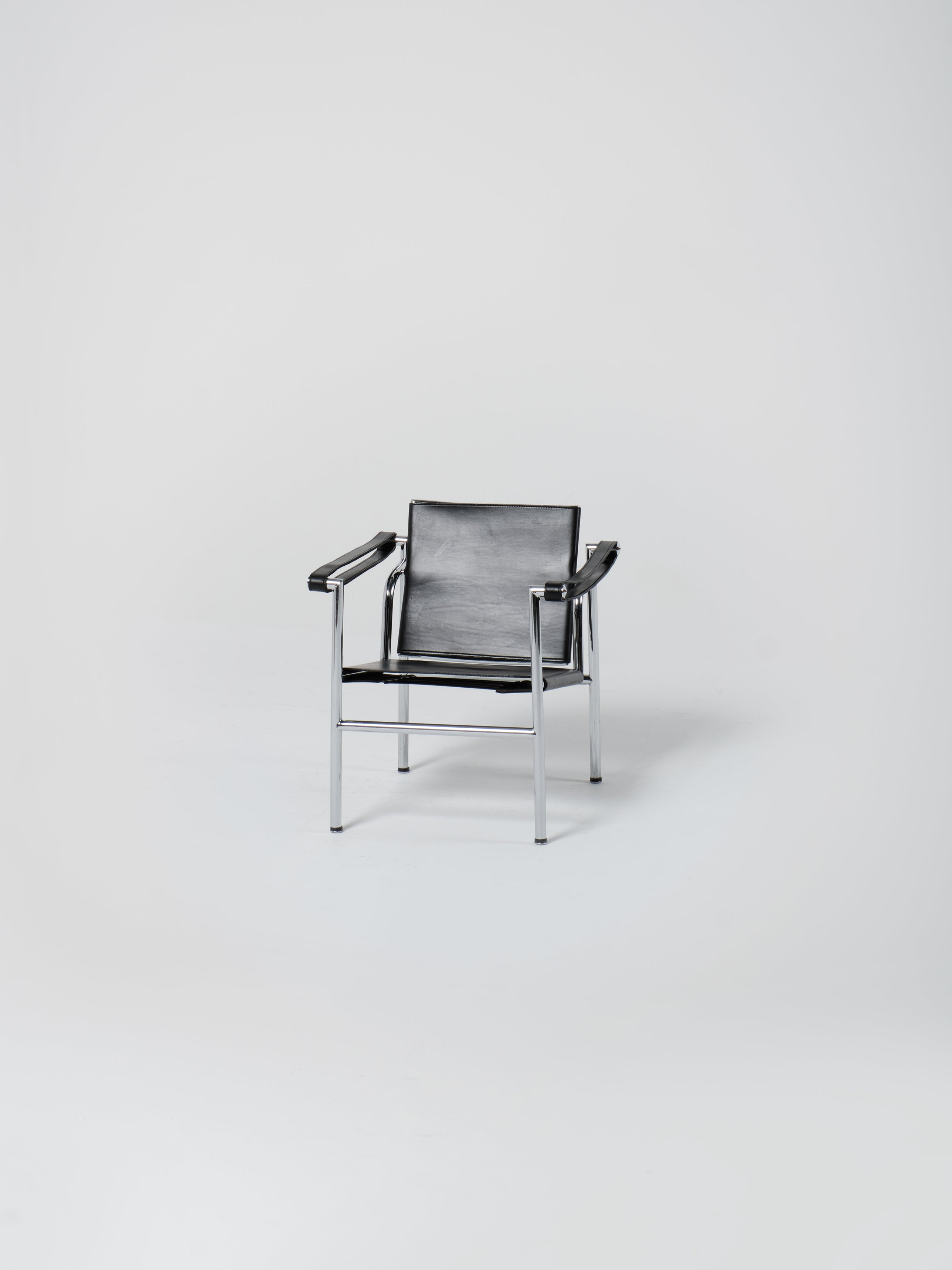 LC1 Chair