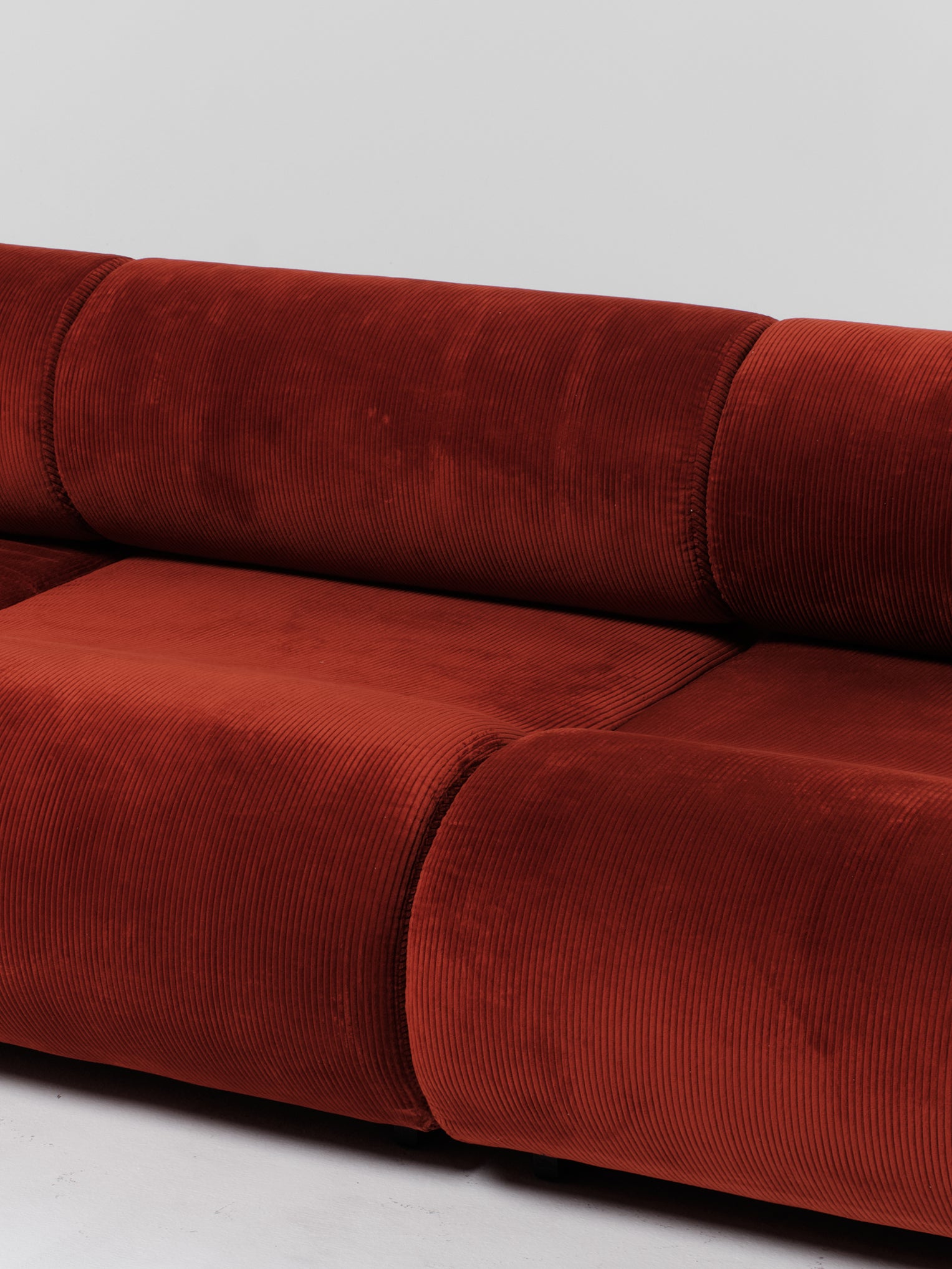 Corbi Sofa / Rusty Orange