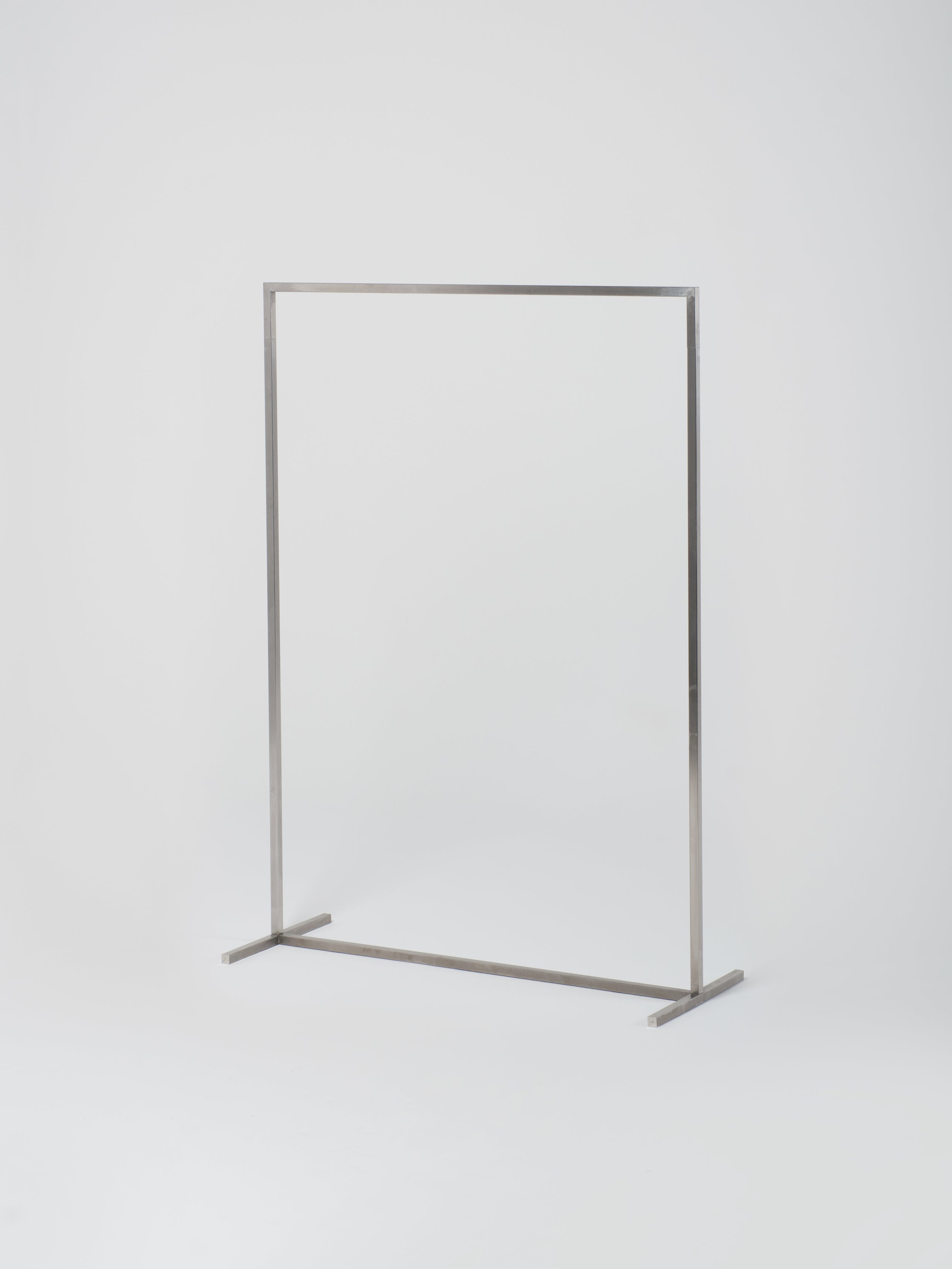 Rail 6 / 130 x 180cm | Stainless Steel