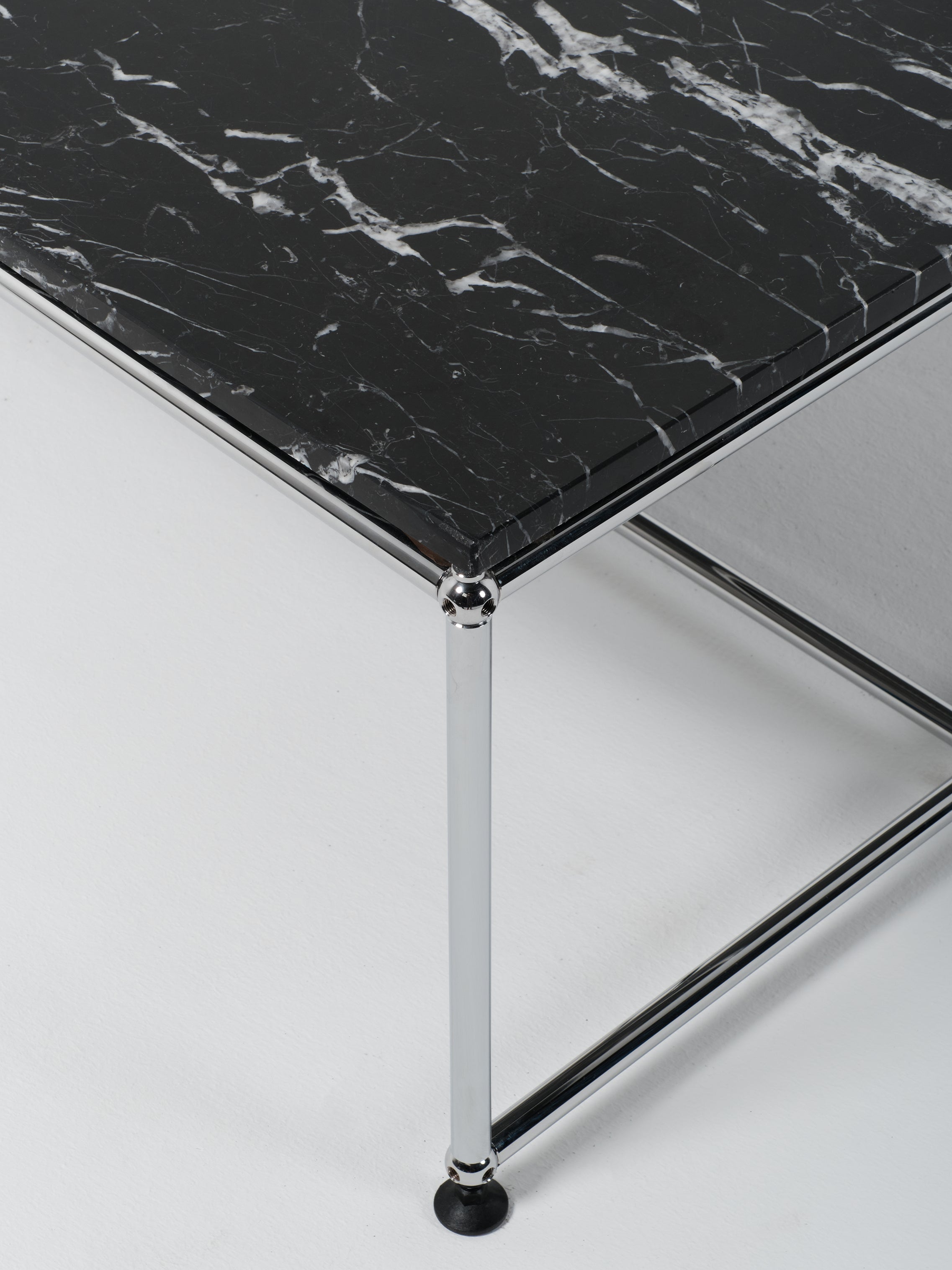 USM Coffee Table 4 / Nero Marquina Marble